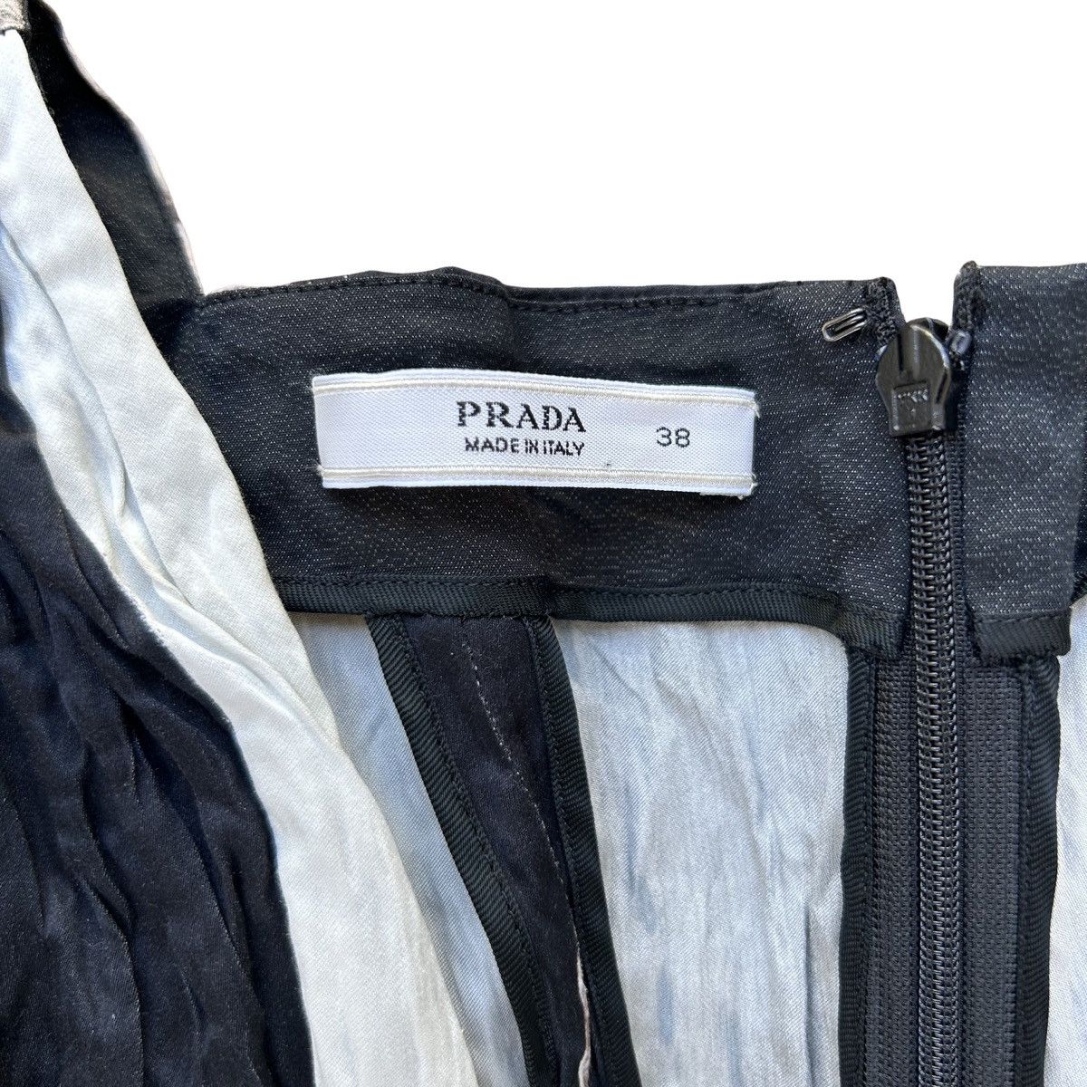 Prada Vintage Prada Snakeskin Print Wrinkled Dress Spring 2009 Size XS / US 0-2 / IT 36-38 - 3 Thumbnail
