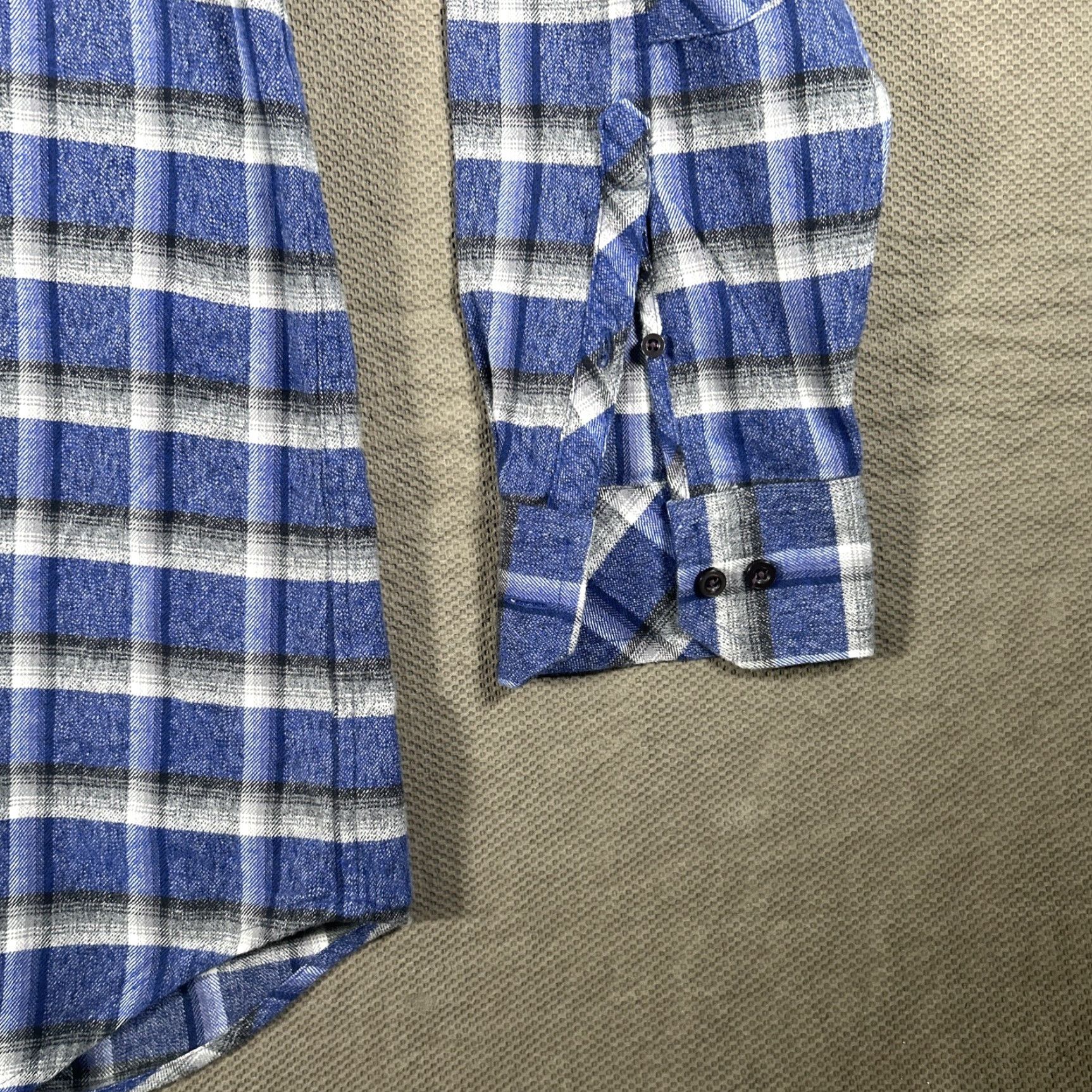 Tommy Bahama Tommy Bahama Long Sleeve Shirt Men S Blue Plaid Flannel Button Up Size US S / EU 44-46 / 1 - 6 Thumbnail