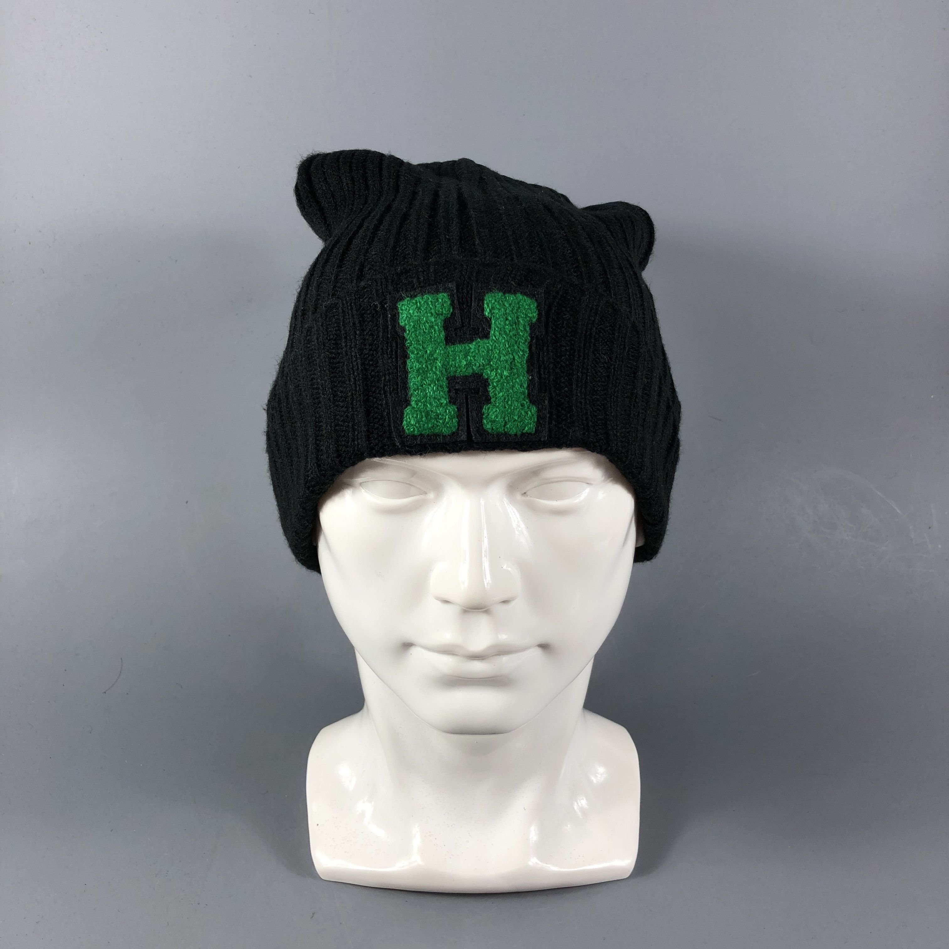 Vintage Topvalu H Pleated Beanie Snowcap Snow Hat B808 Size ONE SIZE - 1 Thumbnail