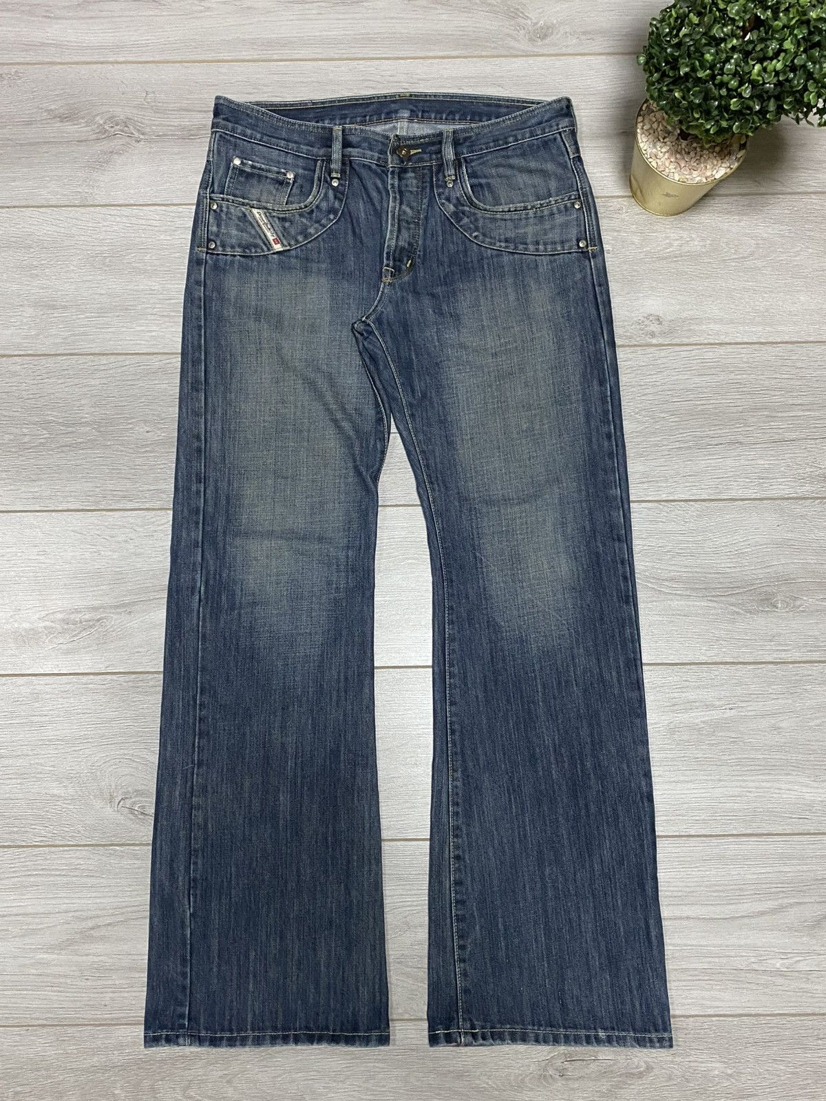 Diesel Diesel flared jeans vintage distressed pants eb0 Size US 34 / EU 50 - 2 Thumbnail