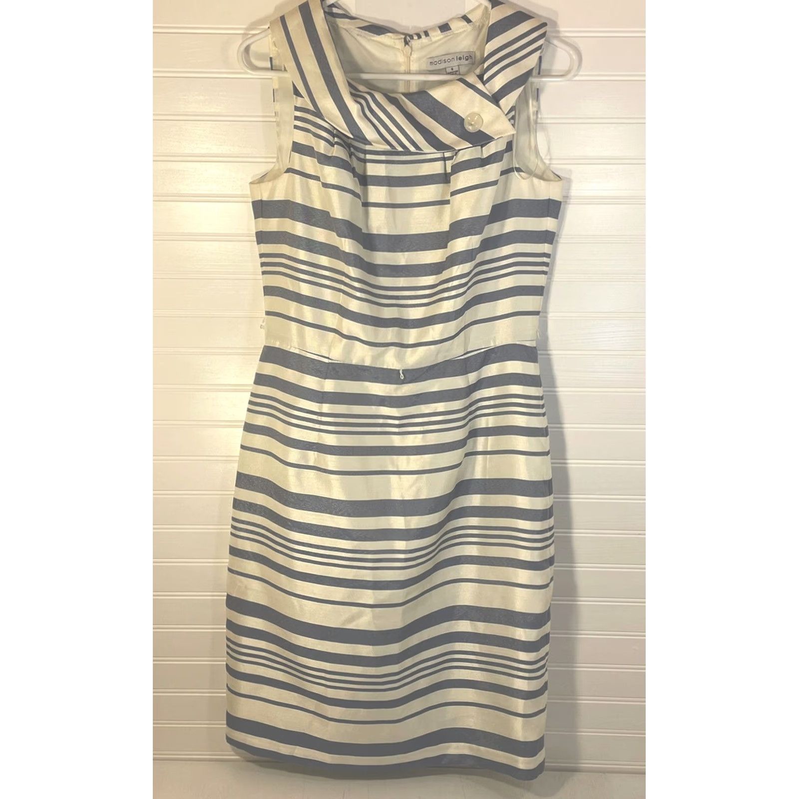 Madison Madison Leigh Cool Gray Striped Sleeveless Shift Dress Zipper Back Sz 8 Pre Own Size M / US 6-8 / IT 42-44 - 5 Thumbnail