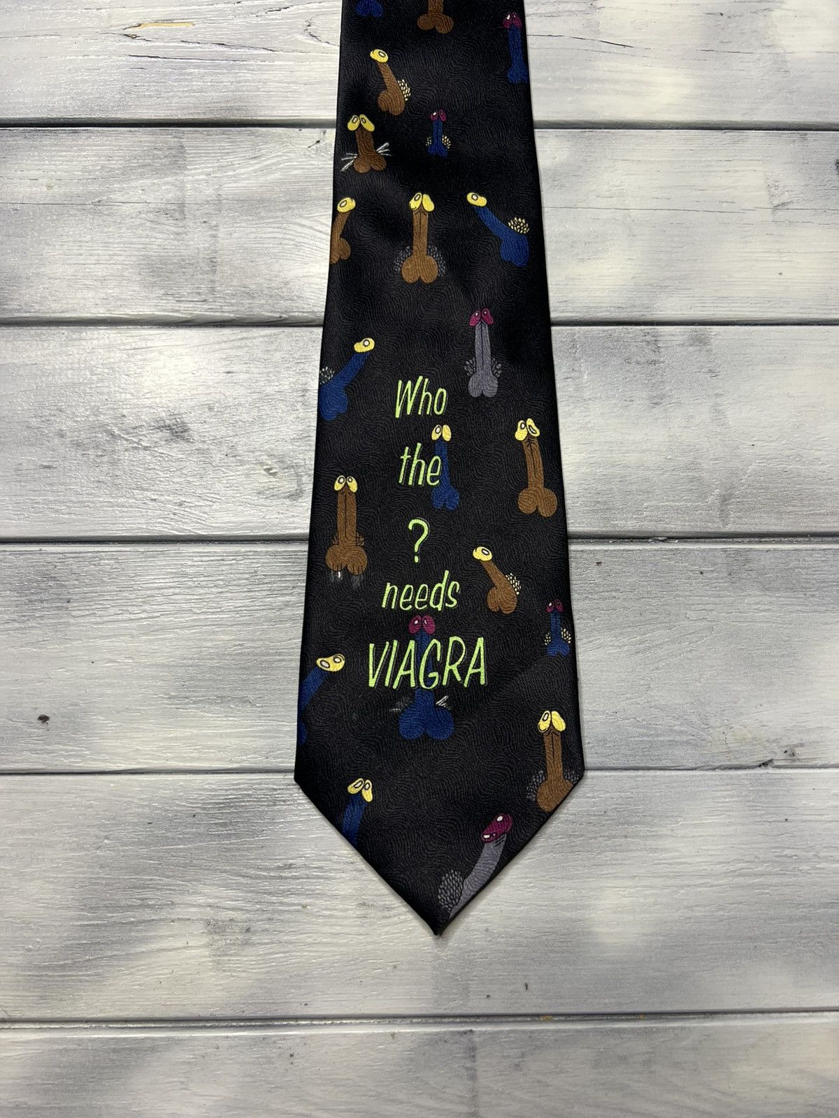 Handmade × Vintage Rare Tie Sette & Bello Hand Made Who The? Needs Viagra Humor Size ONE SIZE - 3 Thumbnail