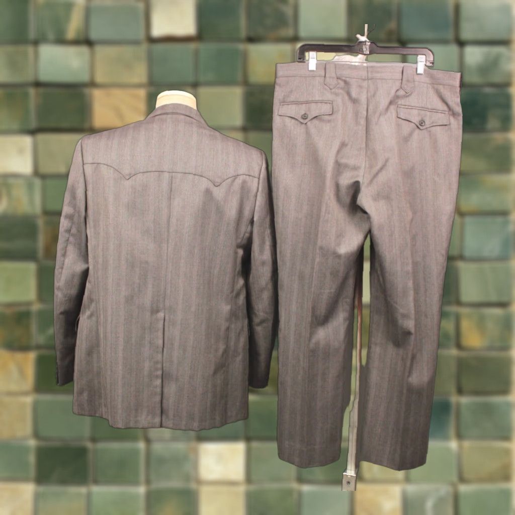 Vintage VINTAGE Men's 70s 80s Grey Western Leisure Suit 2 PC Sz L Wool 1970s 1980s Disco Dallas Western Apparel Mens Gray Wool Blend Suit Size 42R - 1 Thumbnail