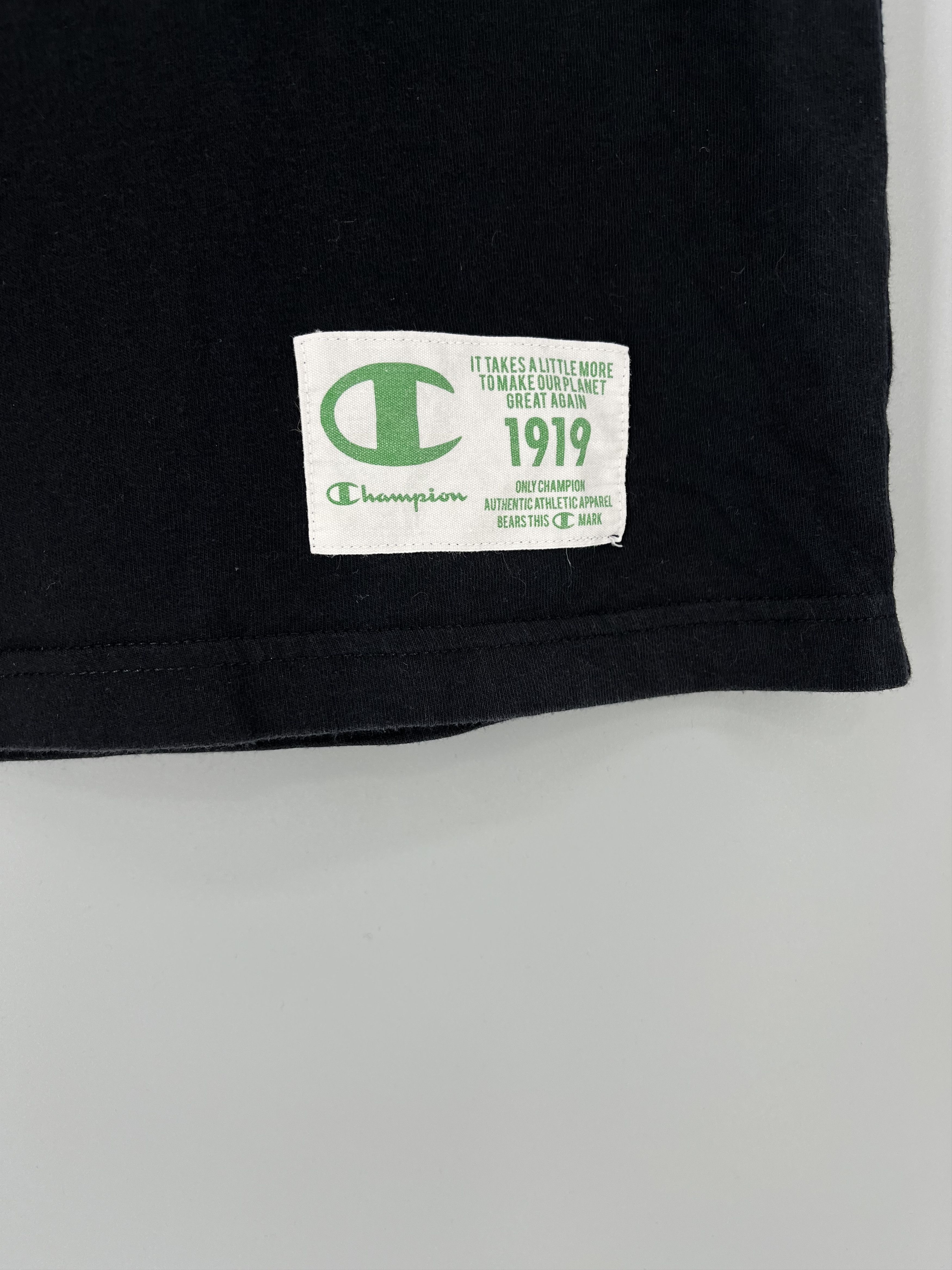 Champion Vintage Y2K Champion Streetwear T- Shirt Size US XS / EU 42 / 0 - 8 Thumbnail