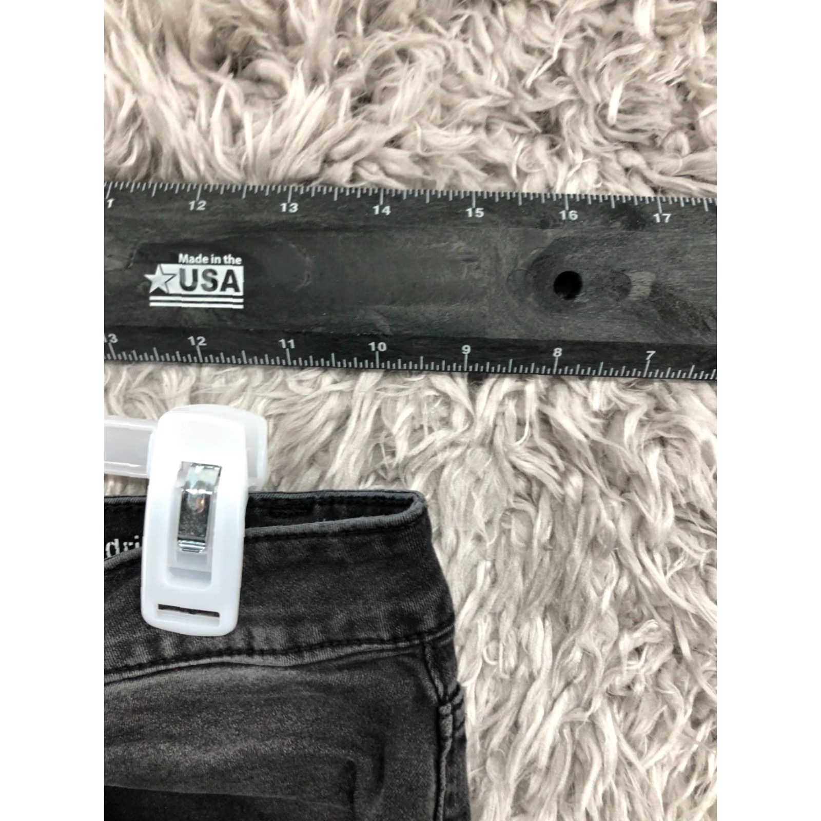 Lee Lee Riders Modern Skinny Jeans Womens Size 8 Mid Rise Black Denim 5-Pocket Style Zipper Button Belt Loops Casual Jeans Mens Womens Girls? Size 30" / US 8 / IT 44 - 2 Thumbnail