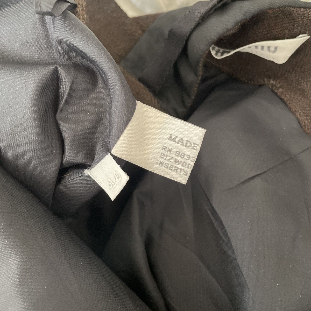 Miu Miu Miu Miu buckle back capris (44) Size 30" / US 8 / IT 44 - 6 Thumbnail