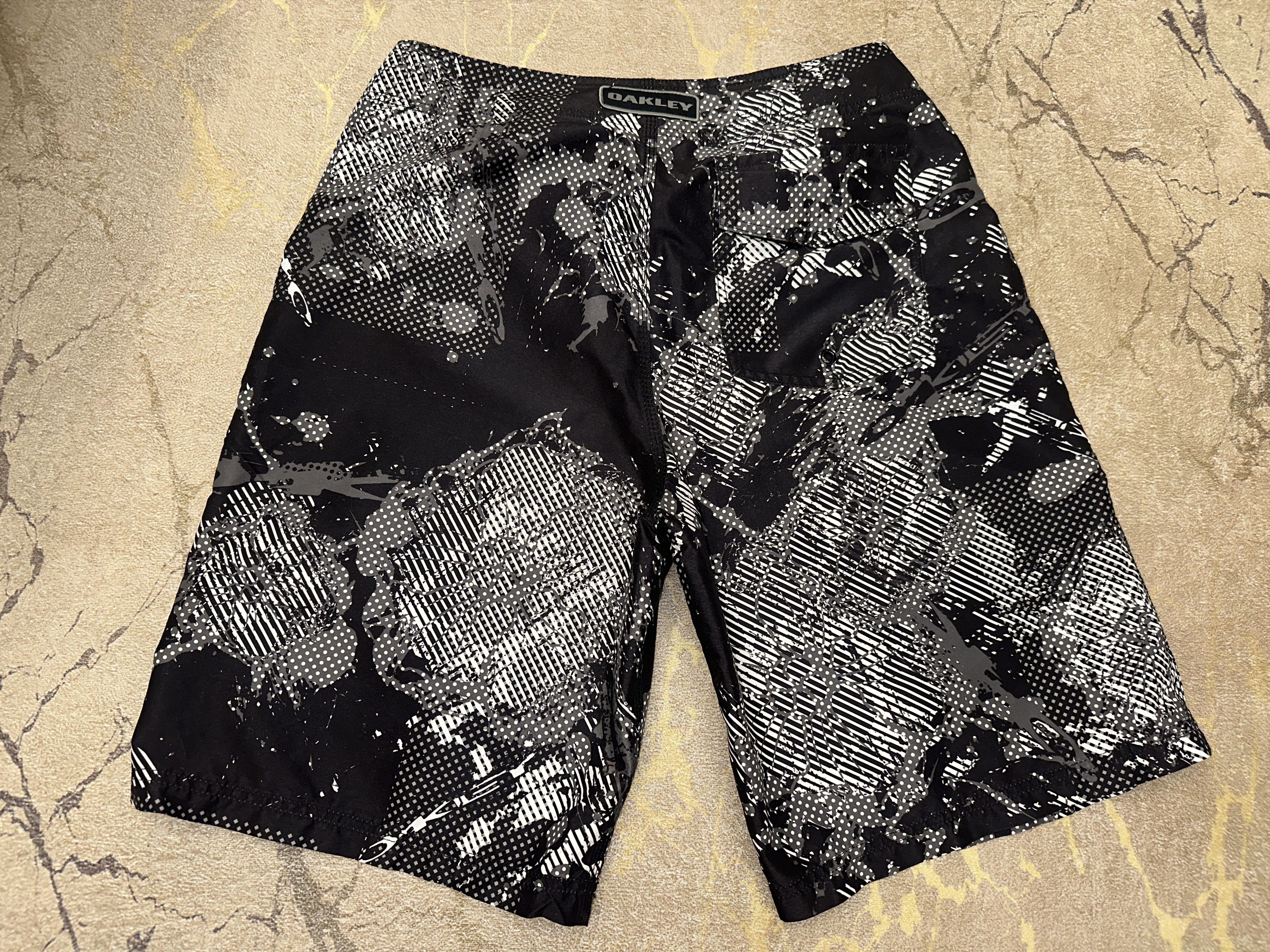 Oakley Oakley Shorts Limited Rainbow Flame Long Board Size 32 S Size US 32 / EU 48 - 5 Thumbnail