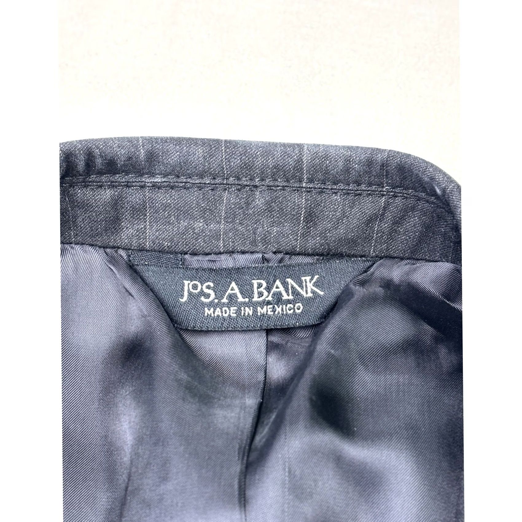 Jos. A. Bank VINTAGE? No. Size 44R - 4 Thumbnail