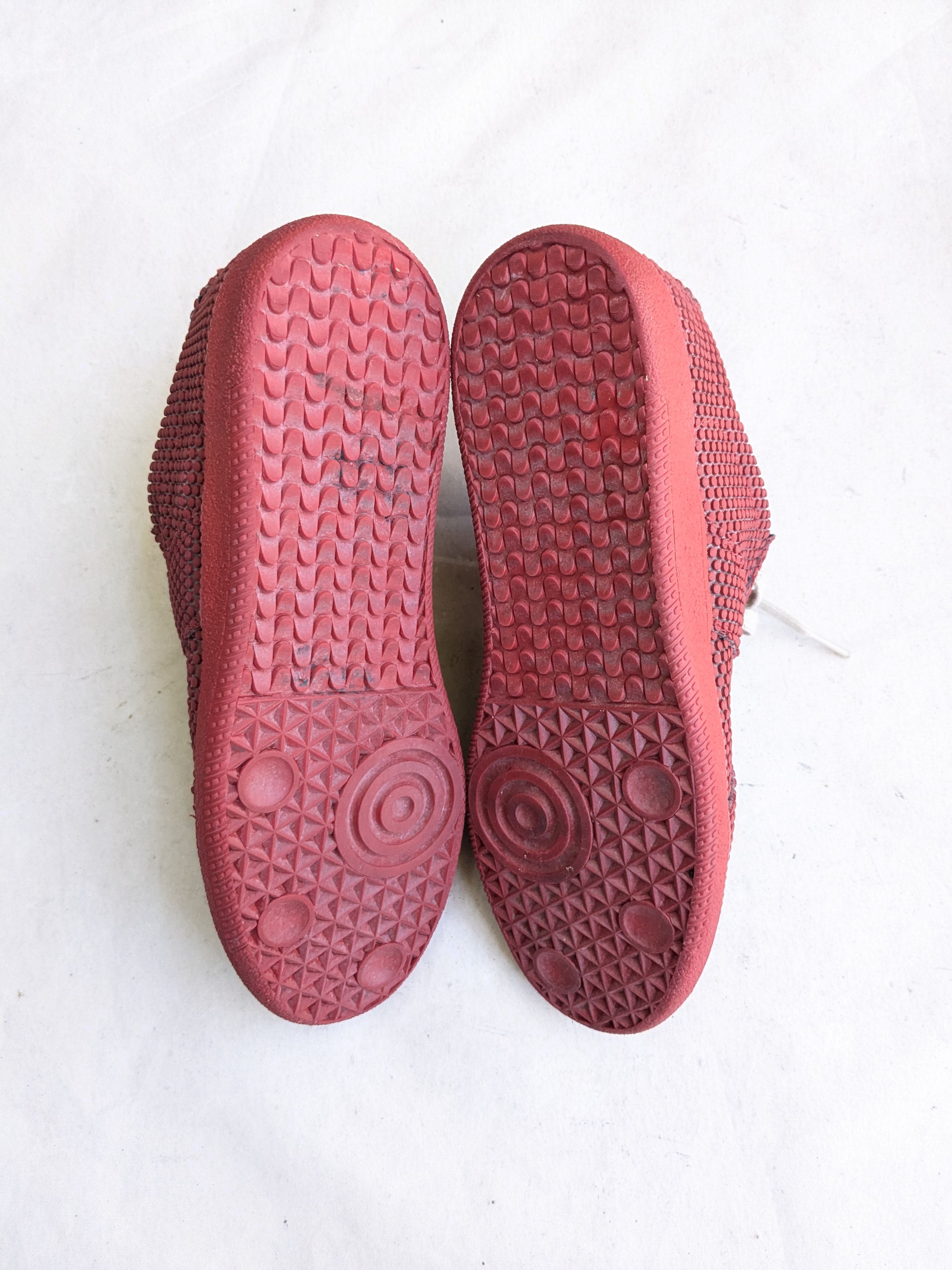 Maison Margiela Maison Margiela GAT Replica Red 8.5 41.5 Low Tops Size US 8.5 / EU 41-42 - 14 Thumbnail