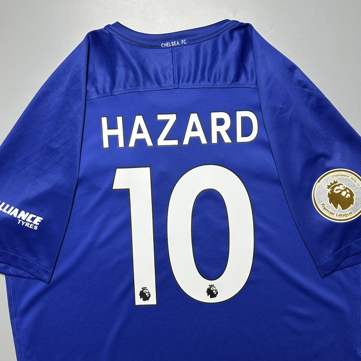 Nike CHELSEA NIKE 2017/2018 FOOTBALL HOME JERSEY #10 HAZARD Size US XL / EU 56 / 4 - 9 Thumbnail