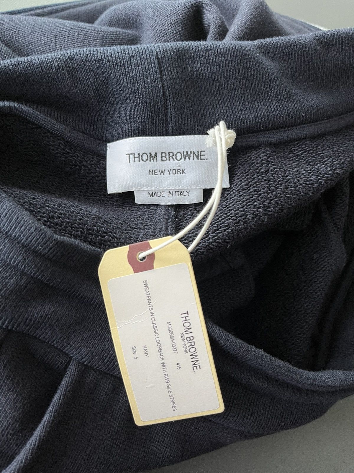 Thom Browne Brand New Iconic Thom Browne Logo Sweatpants Size US 34 / EU 50 - 4 Thumbnail