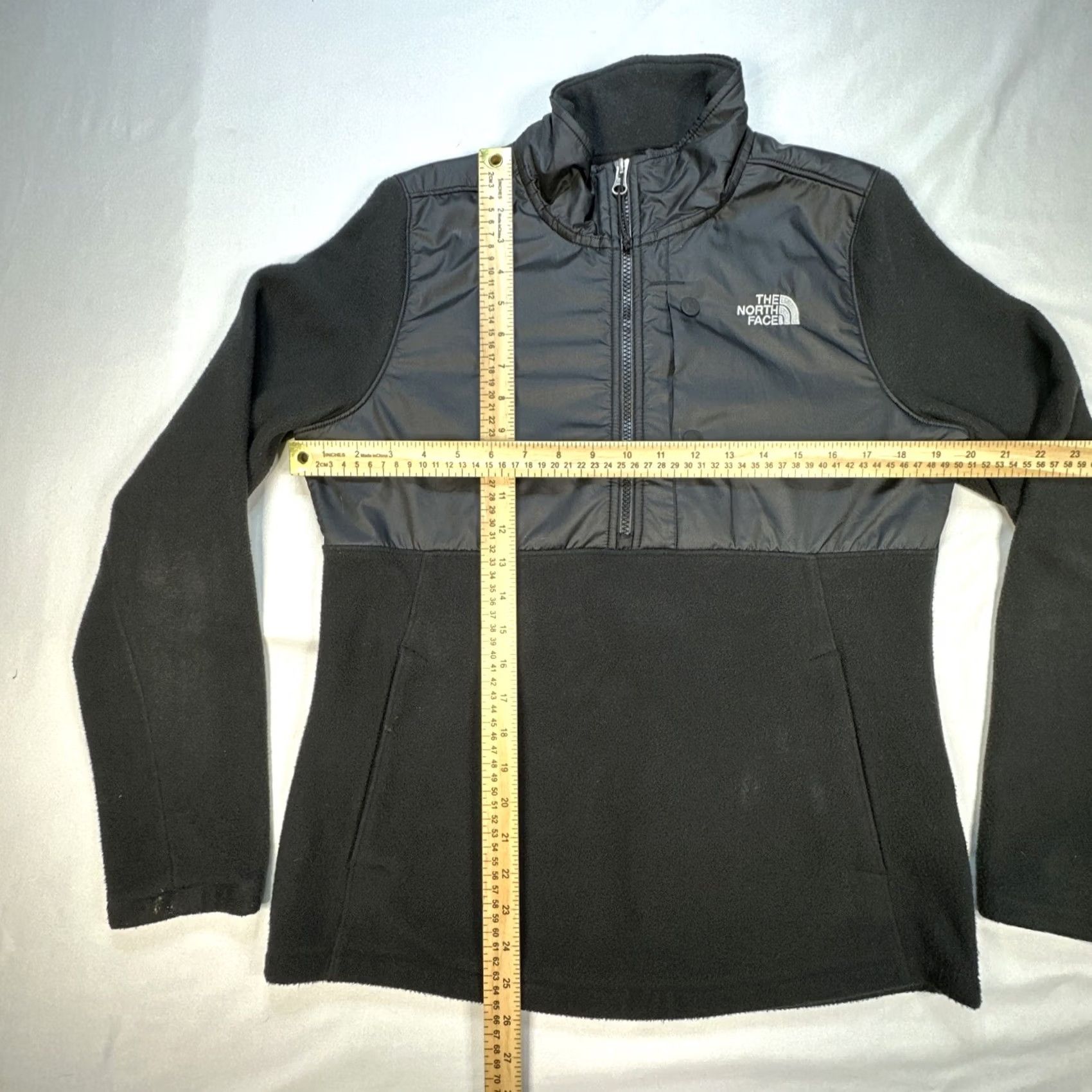 The North Face The North Face Women's M Black Half-Zip Tundra Pullover Jacket Fleece Pockets Zip Zipper Size M / US 6-8 / IT 42-44 - 2 Thumbnail