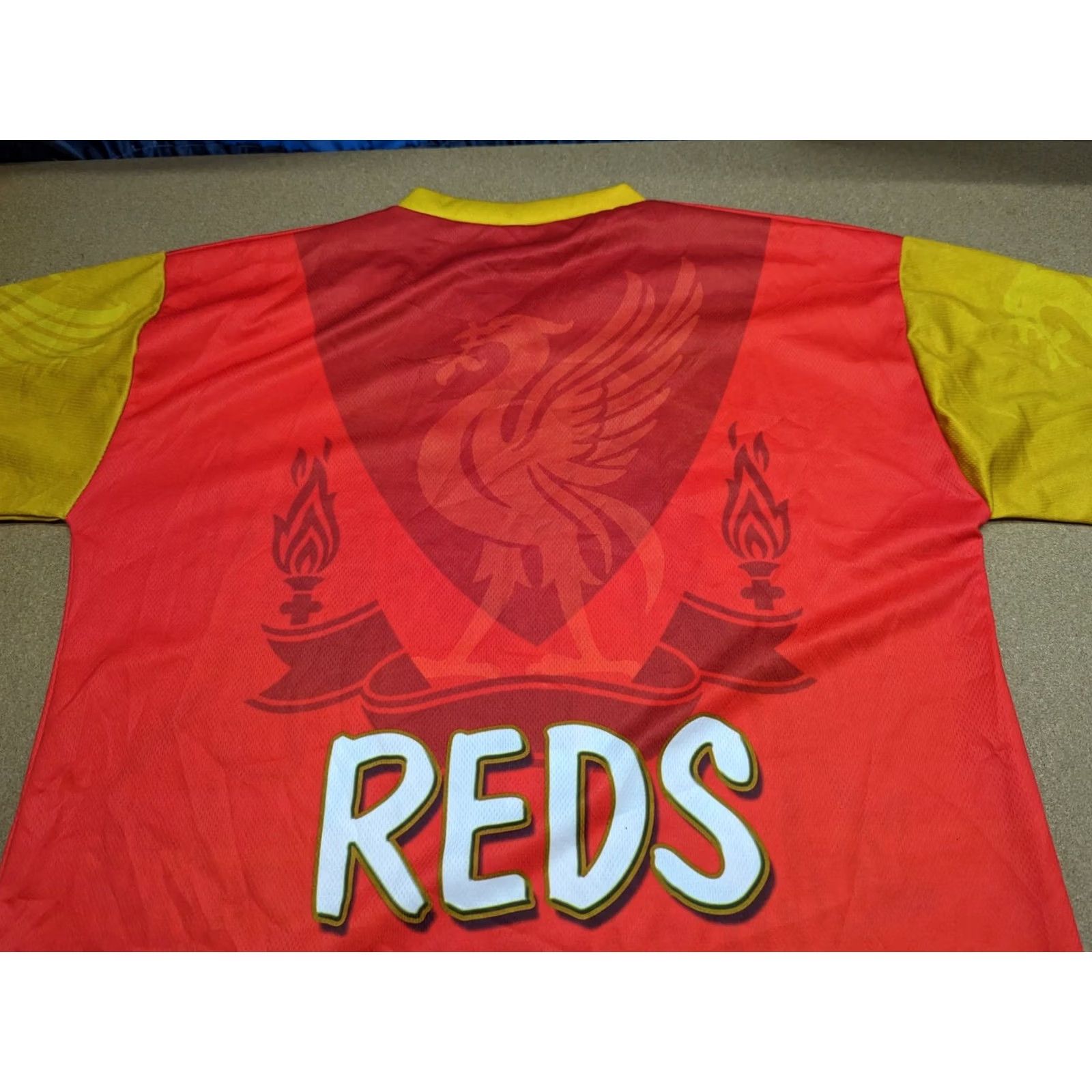 Vintage VINTAGE Kalciomania Liverpool Football Shirt 2XL Jersey Men Red Graphic Print AOP Short Sleeve Pullover Size US XXL / EU 58 / 5 - 7 Thumbnail