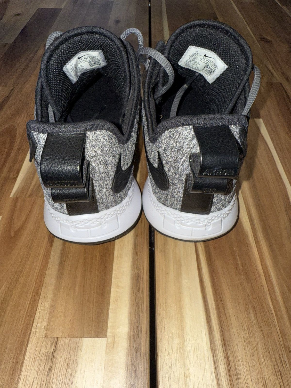 Nike LeBron Witness 3 - Size 10.5, US Men’s