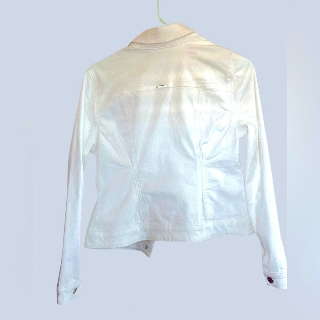 White House Black Market WHBM White Fitted Jean Jacket Women’s Size Small. Size S / US 4 / IT 40 - 12 Thumbnail