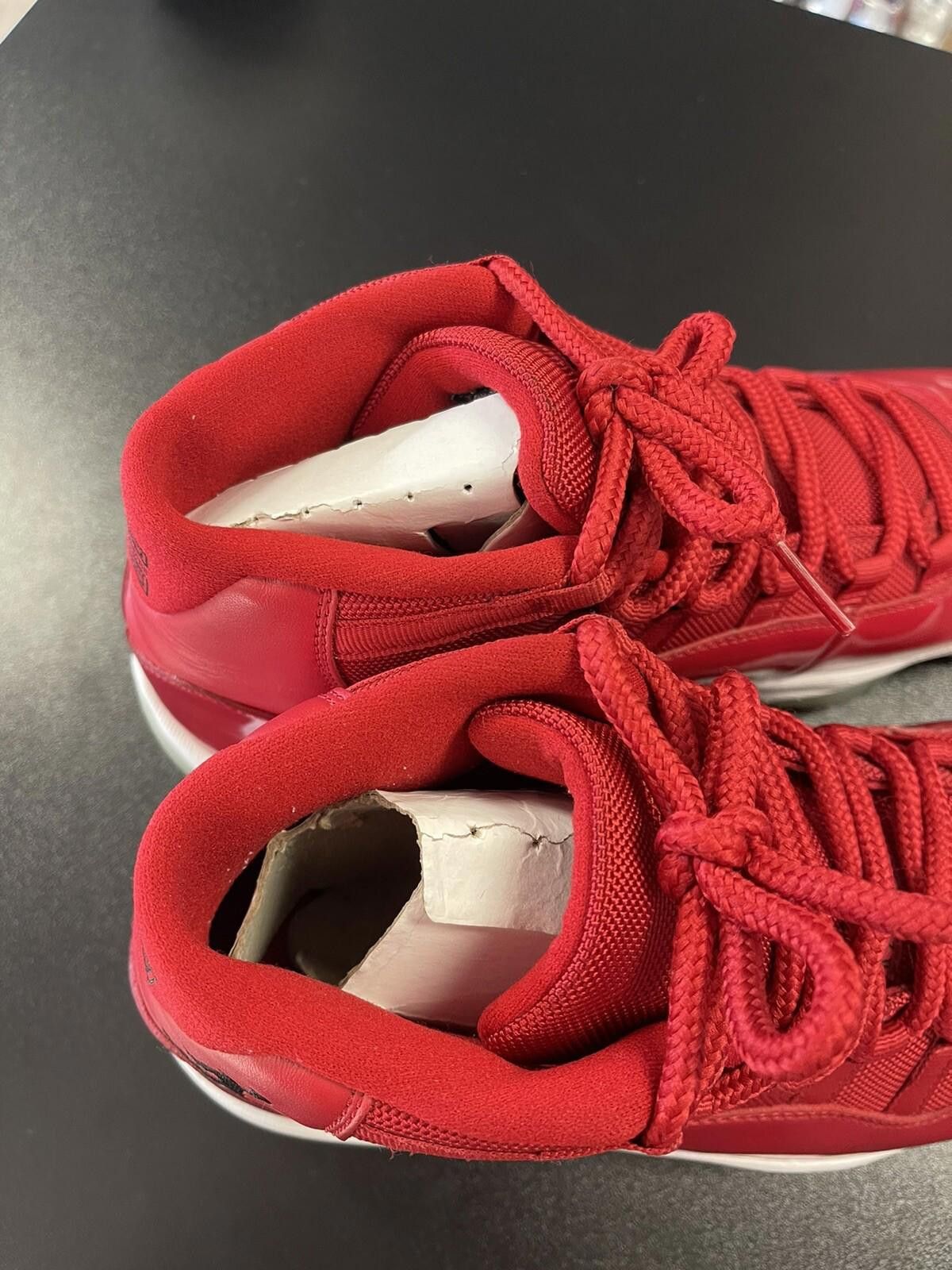 Jordan Brand Size 11 - Air Jordan 11 Retro Win Like 96 378037-623 Size US 11 / EU 44 - 5 Thumbnail