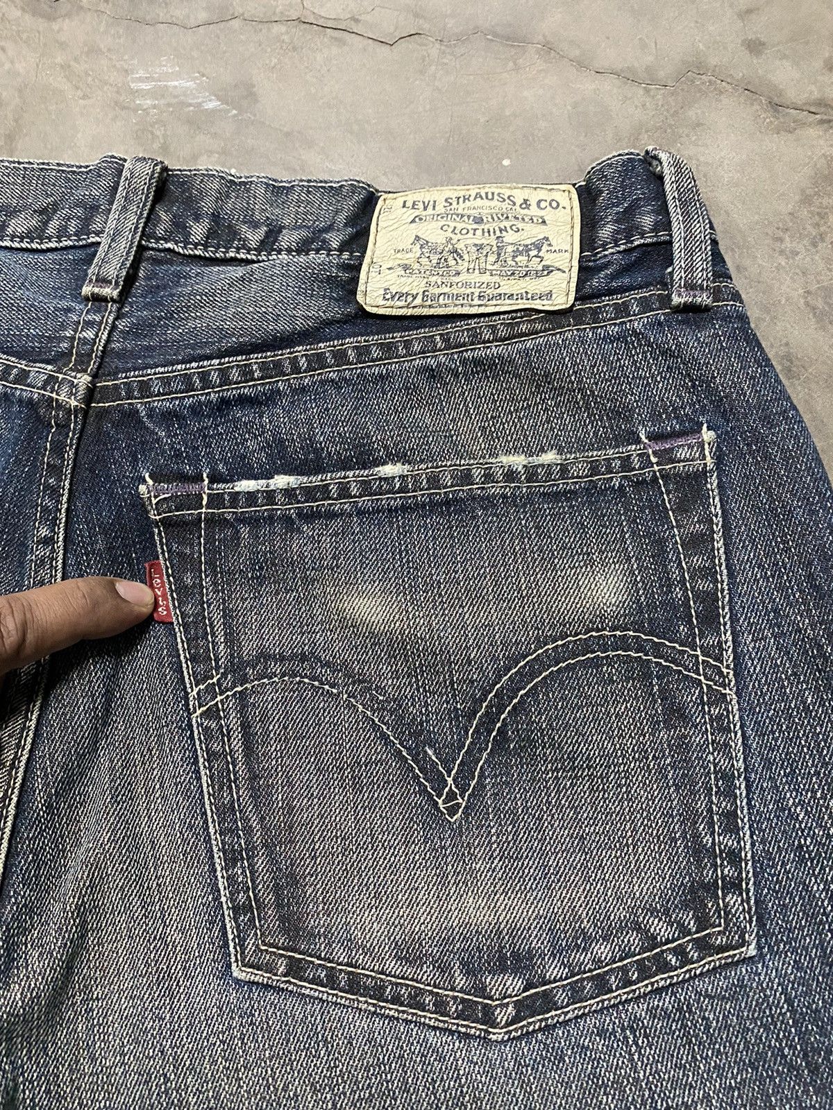 Levi's × Vintage Baggy Jeans Vintage Levis 502 Distressed Rusty Denim Size US 31 - 15 Thumbnail
