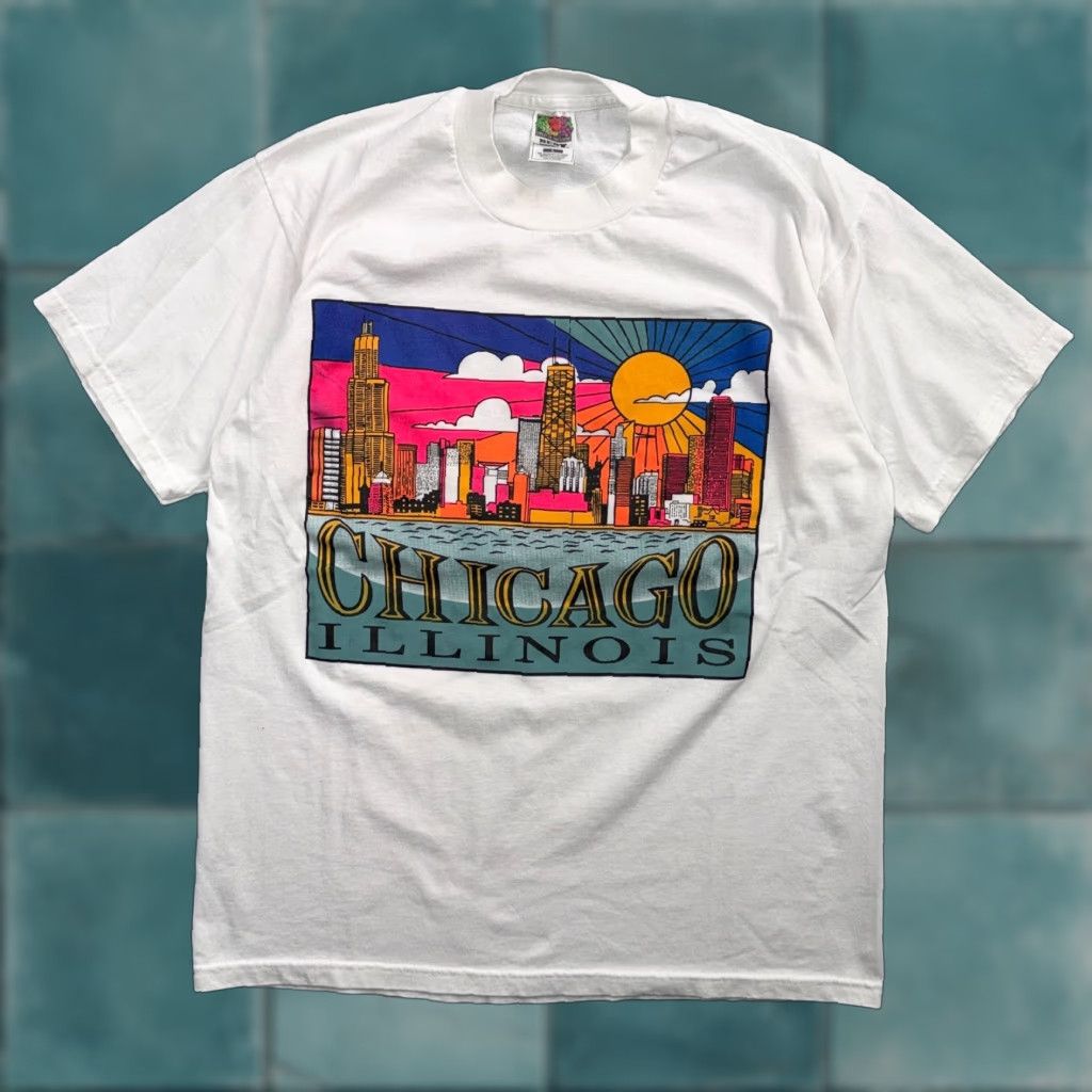 Fruit Of The Loom VINTAGE Chicago Windy City Sunshine T Shirt Men L White Fruit of the Loom 90s 80s 70s Sears Tower Graphic Love Size US L / EU 52-54 / 3 - 1 Thumbnail