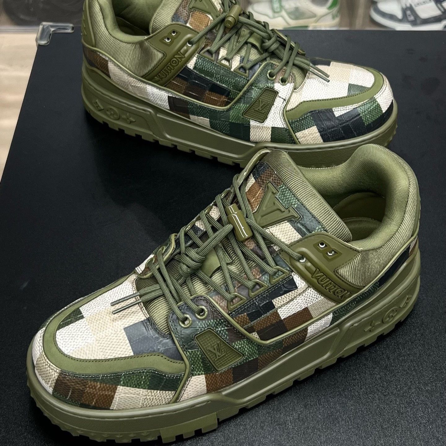 Louis Vuitton Louis Vuitton Green Camo Designer Size US L / EU 52-54 / 3 - 1 Thumbnail