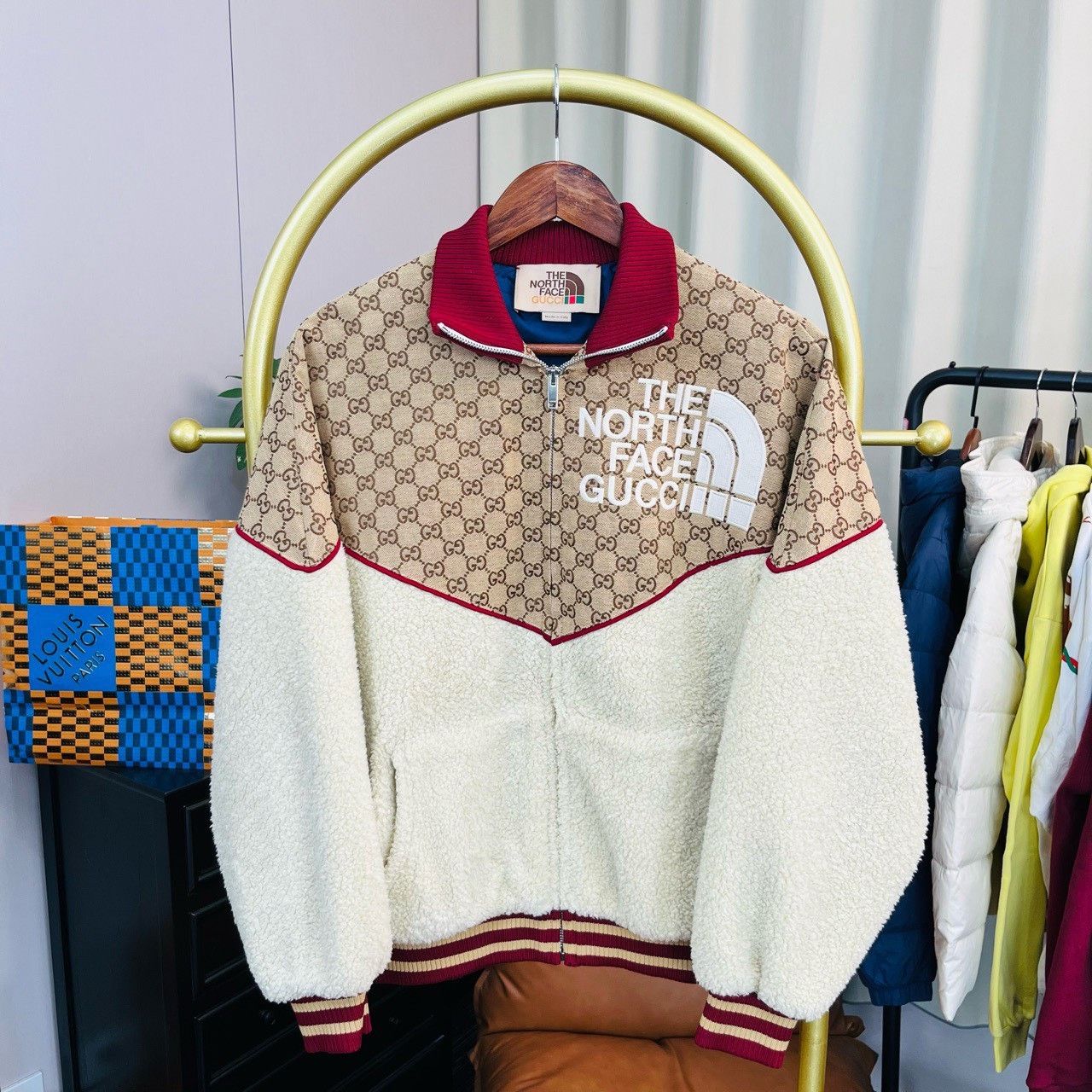 Gucci Gucci Co-branded tnf teddy velvet full print jacket 2501-Ne Size US XS / EU 42 / 0 - 1 Thumbnail