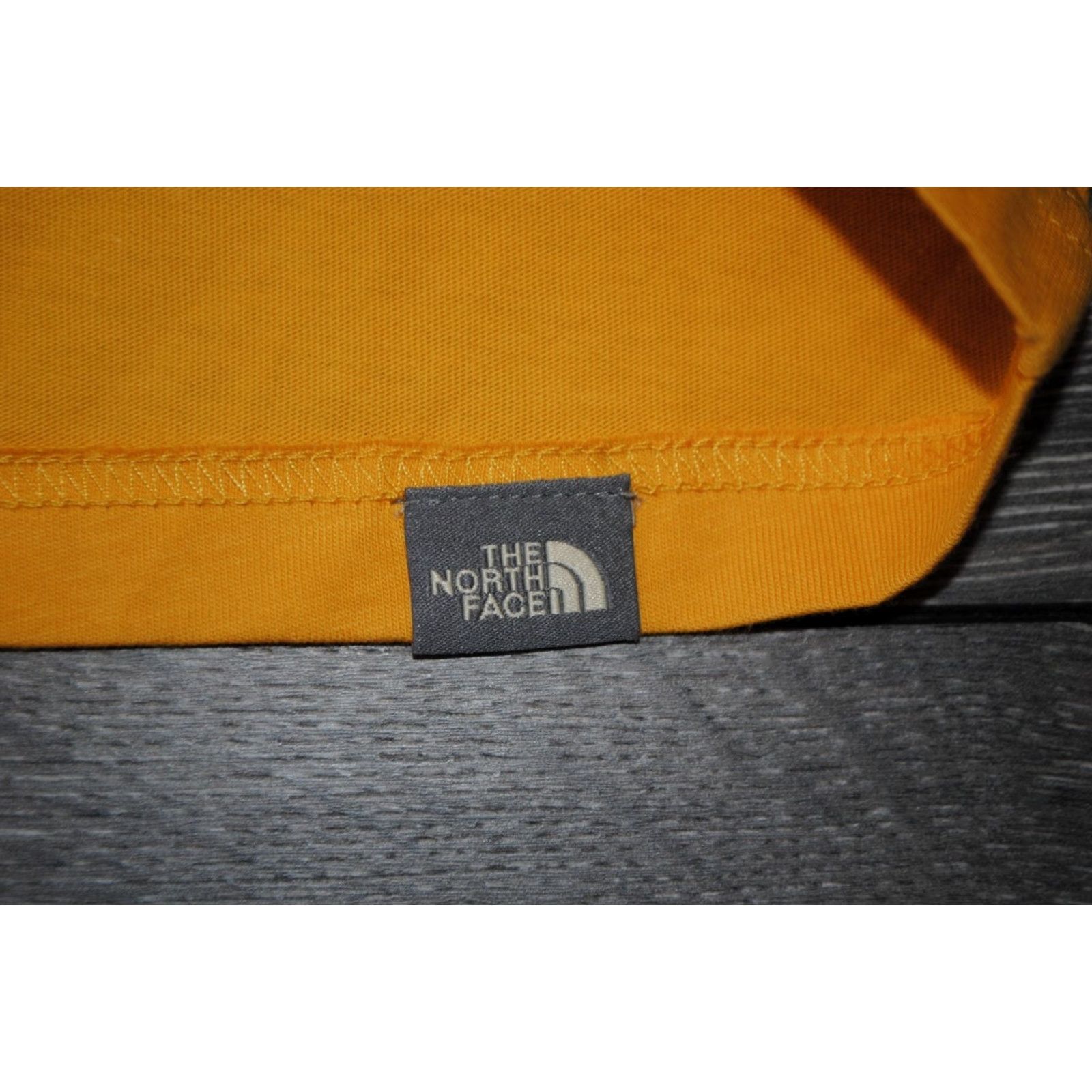 The North Face THE NORTH FACE MANCHESTER T-SHIRT YELLOW GRAPHIC CREW NECK COTTON MENS SIZE XXL Size US XXL / EU 58 / 5 - 4 Thumbnail