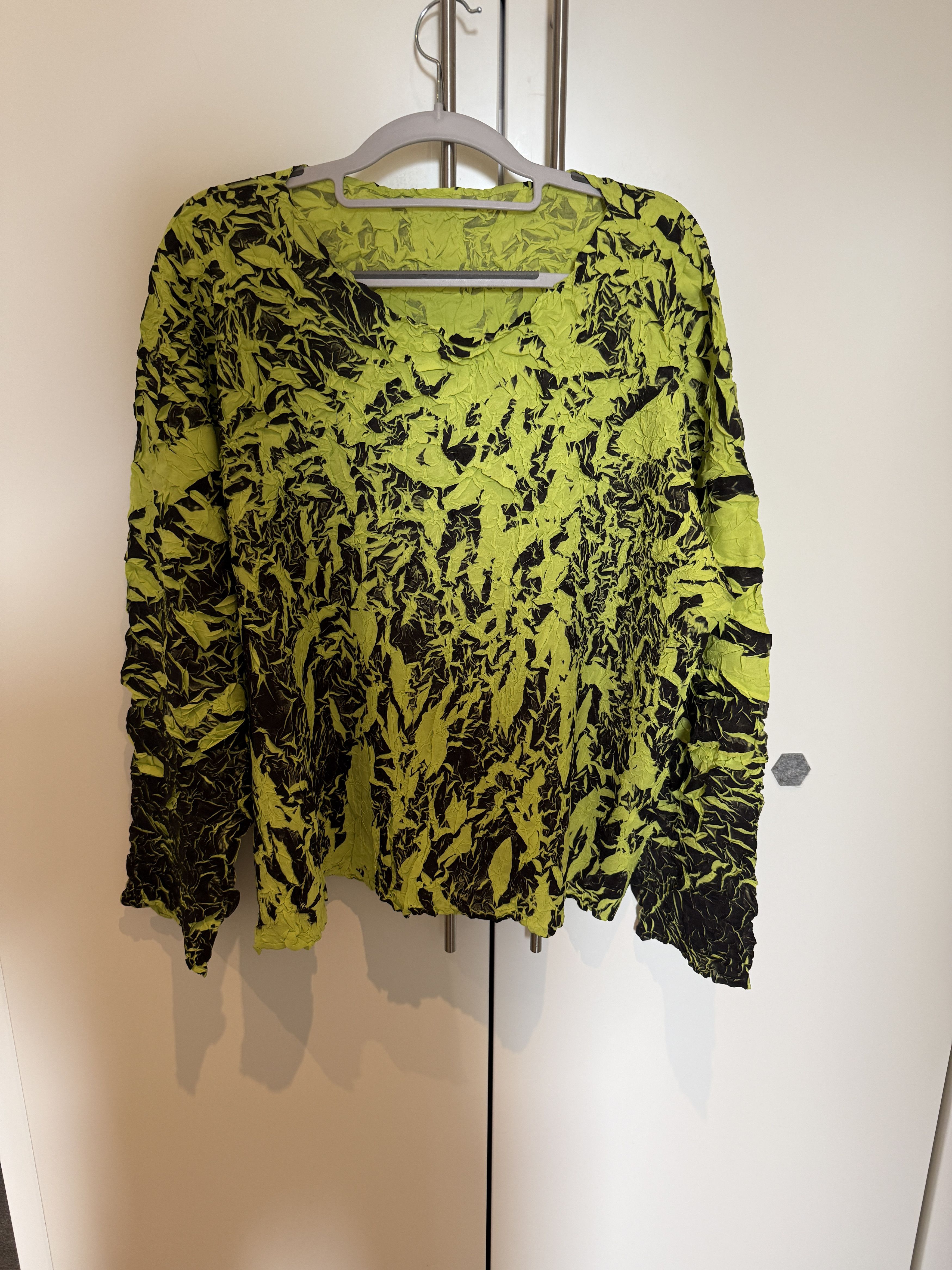 Issey Miyake Issey Miyake Archival Acid Green Crinkled Leaf Print Size S / US 4 / IT 40 - 6 Thumbnail