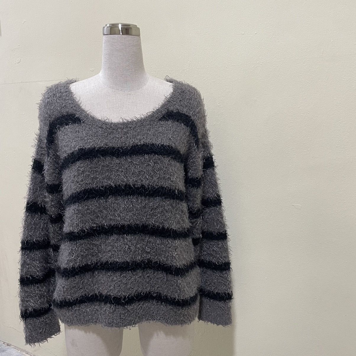 20471120 Vintage Sorridere LGB Style Fuzzy Sweatshirt Size US M / EU 48-50 / 2 - 1 Thumbnail