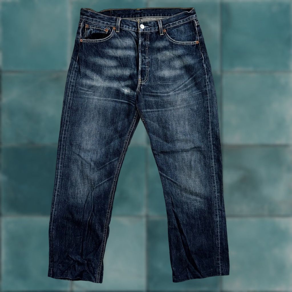 VINTAGE Levi's 501 Jeans Straight Men Blue 34x34 Inseam 34 Size 34 90s Style - Note: Must avoid extra words; also ensure within 200 chars.