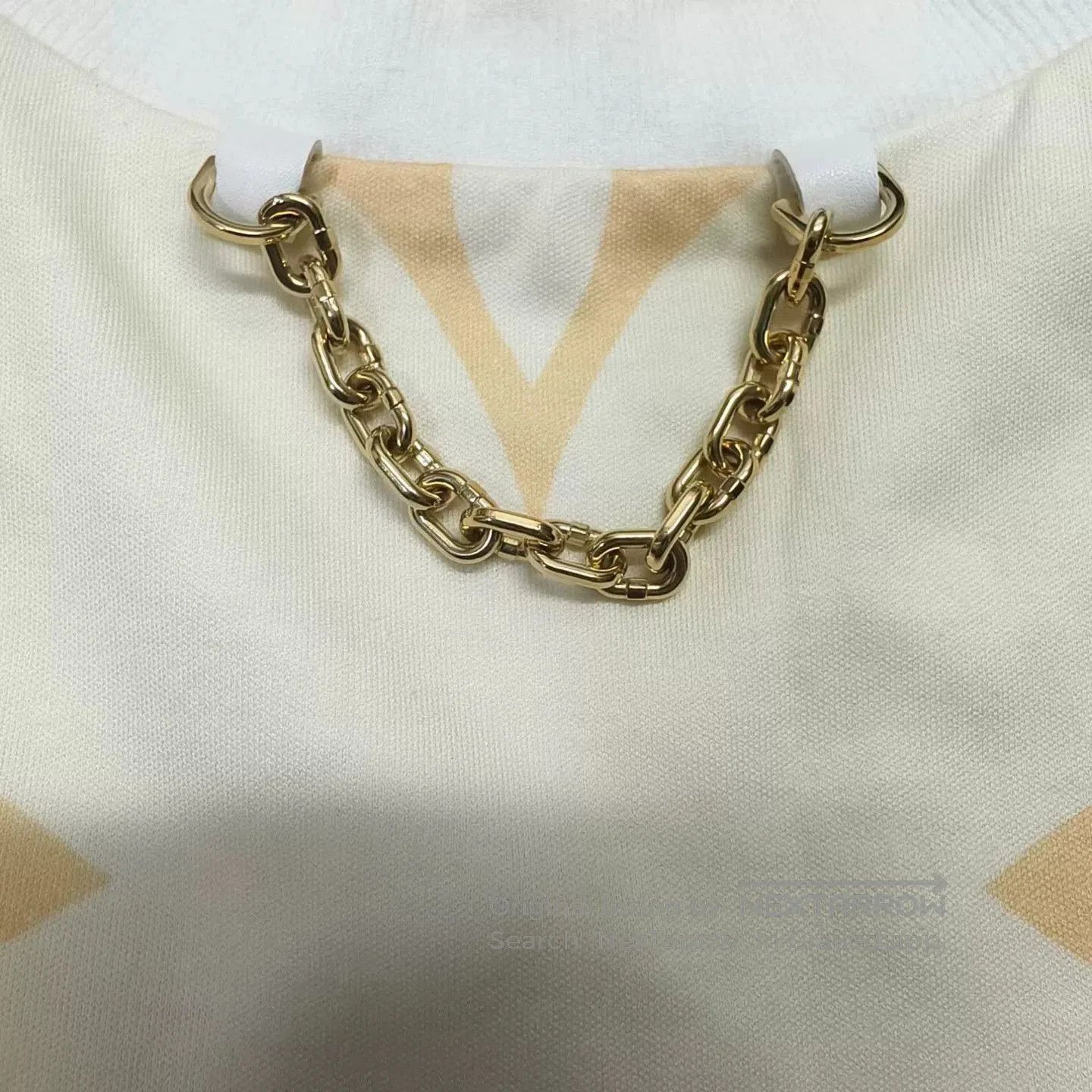 Louis Vuitton Louis Vuitton Gradient Logo Ruffle Sleeve T. Size US XL / EU 56 / 4 - 3 Thumbnail