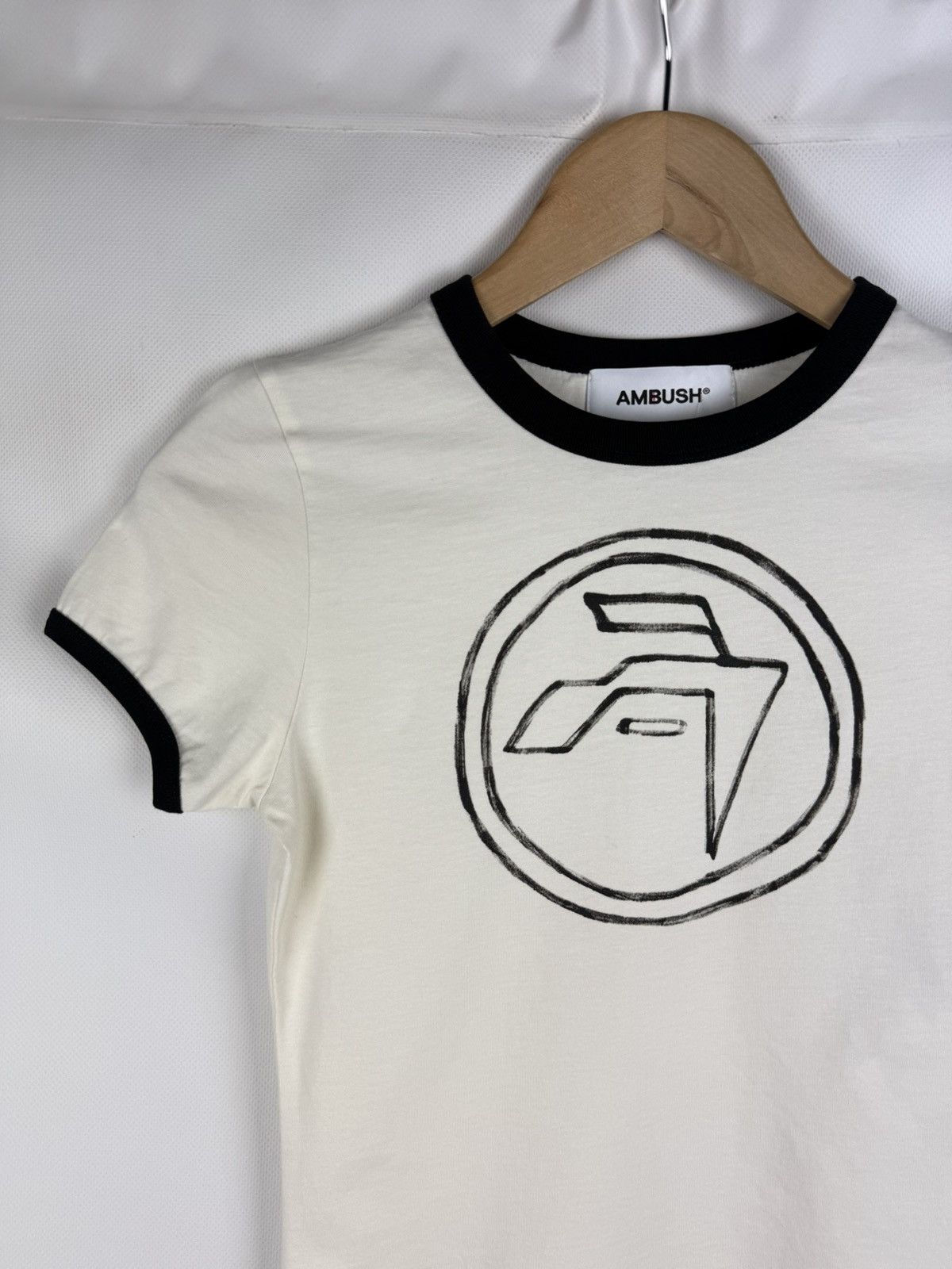 Ambush Design Ambush Hand Drawn Emblem Baby Tee Short Sleeve T Shirt Size XS / US 0-2 / IT 36-38 - 4 Thumbnail