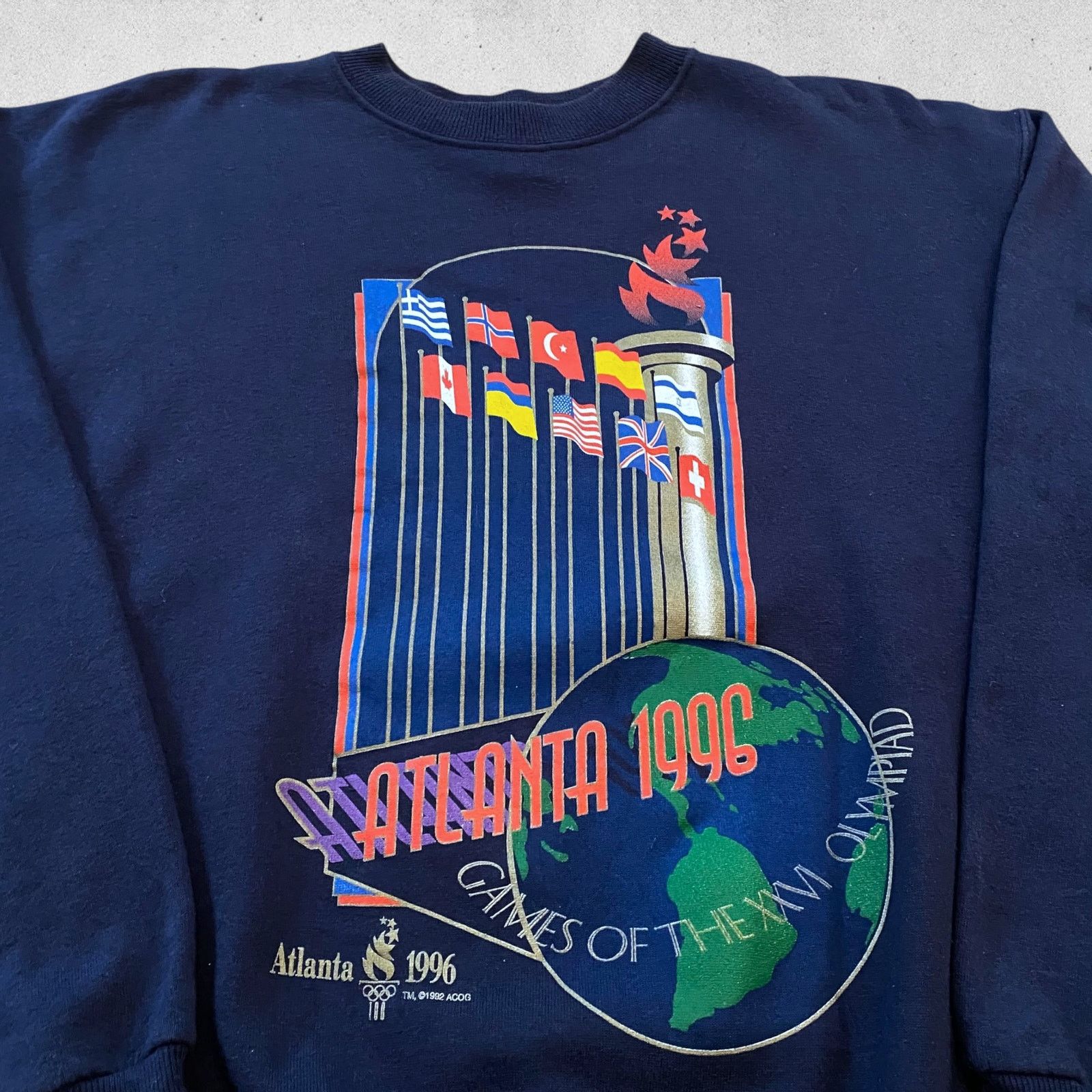 Hanes × USA Olympics × Vintage Vintage Atlanta 1996 Olympics Flag Torch Globe Sweatshirt Size US XL / EU 56 / 4 - 2 Thumbnail