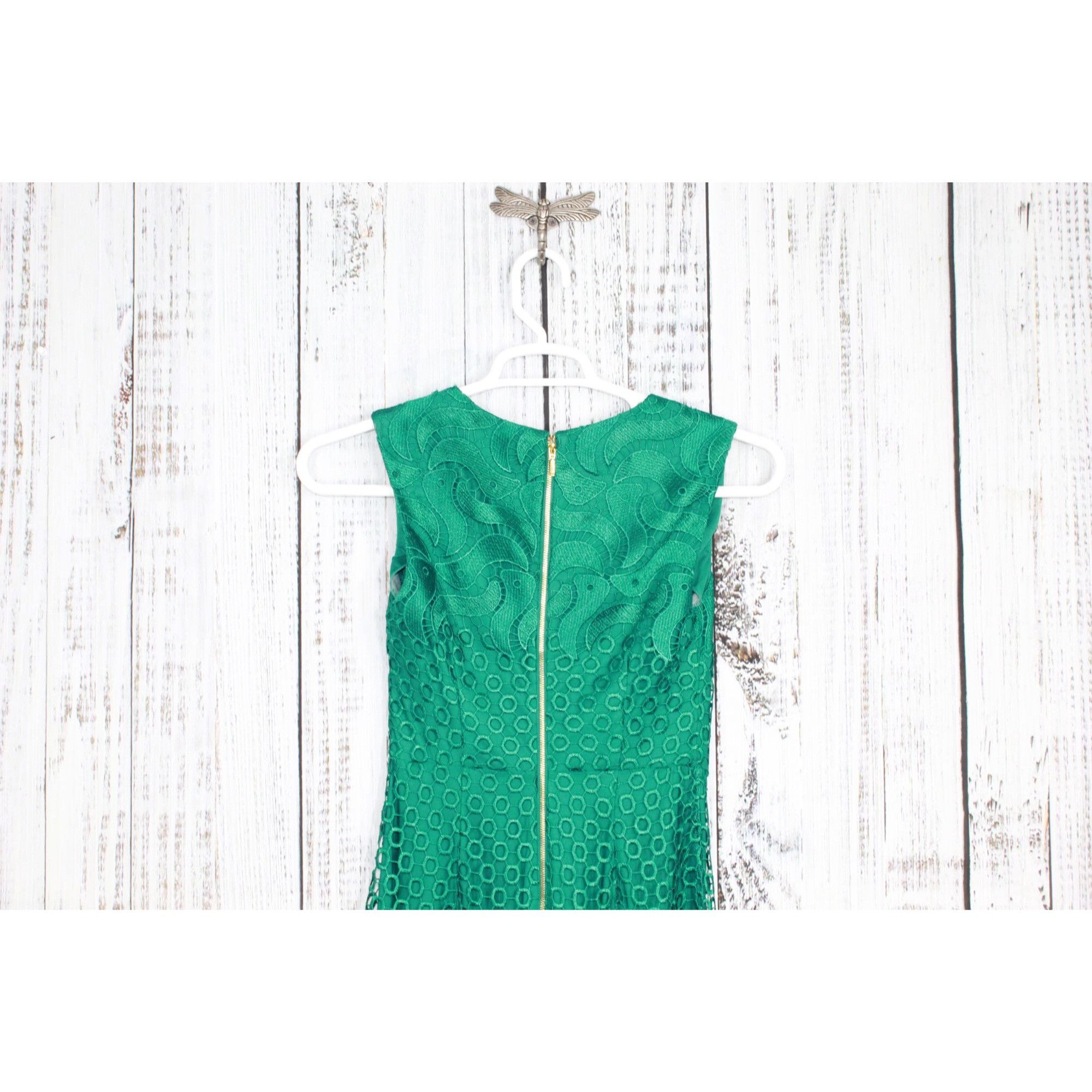 Venus Venus Green Lace V-Neck Mid Length Dress Size 2 Size XS / US 0-2 / IT 36-38 - 8 Thumbnail