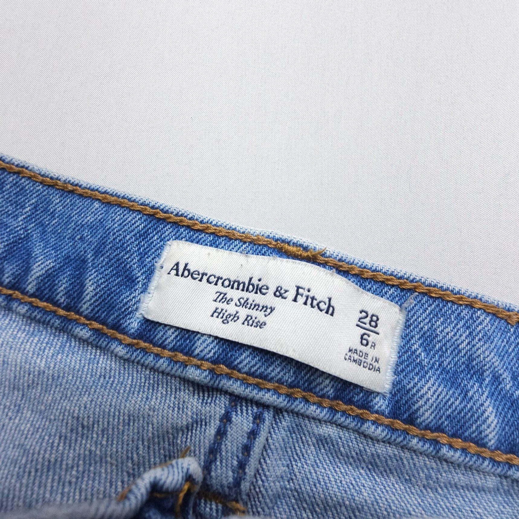 Abercrombie & Fitch Abercrombie & Fitch High Rise Skinny Jeans Size 6 / 28 Blue Distressed Denim Women Regular Material Cotton Blend 5-Pocket Size 28" / US 6 / IT 42 - 3 Thumbnail