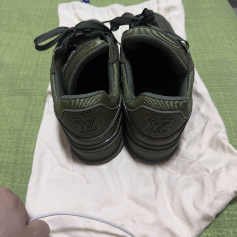 Louis Vuitton Louis Vuitton Green Suede Low-Top Sneakers -2508 Size US 8 / EU 41 - 3 Thumbnail