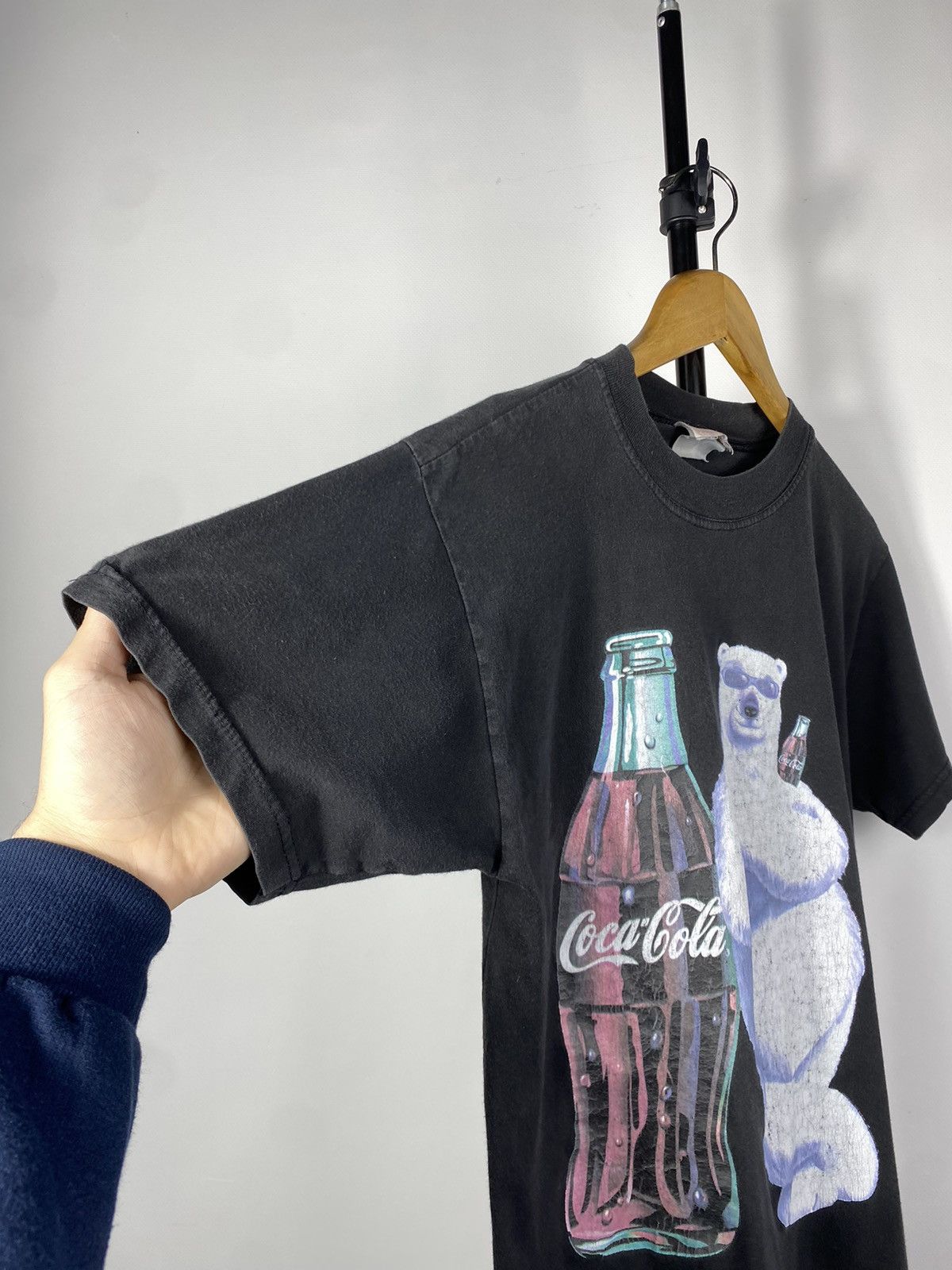 Coca Cola × Vintage Rare Vintage 90s Faded Coca Cola Logo Polar Bear Tee Tshirt Size US S / EU 44-46 / 1 - 6 Thumbnail