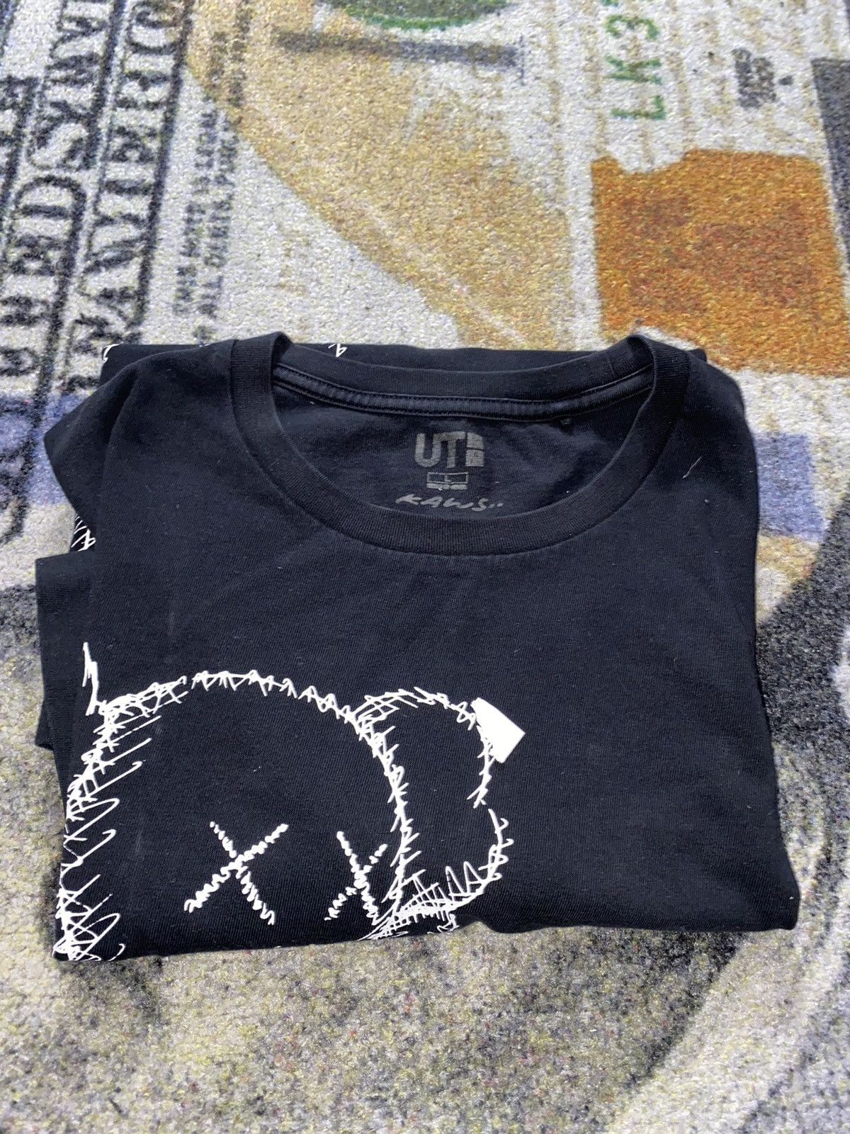 Japanese Brand × Kaws × Uniqlo KAWS x Uniqlo Clean Slate Tee Black (2016) Size US L / EU 52-54 / 3 - 2 Thumbnail