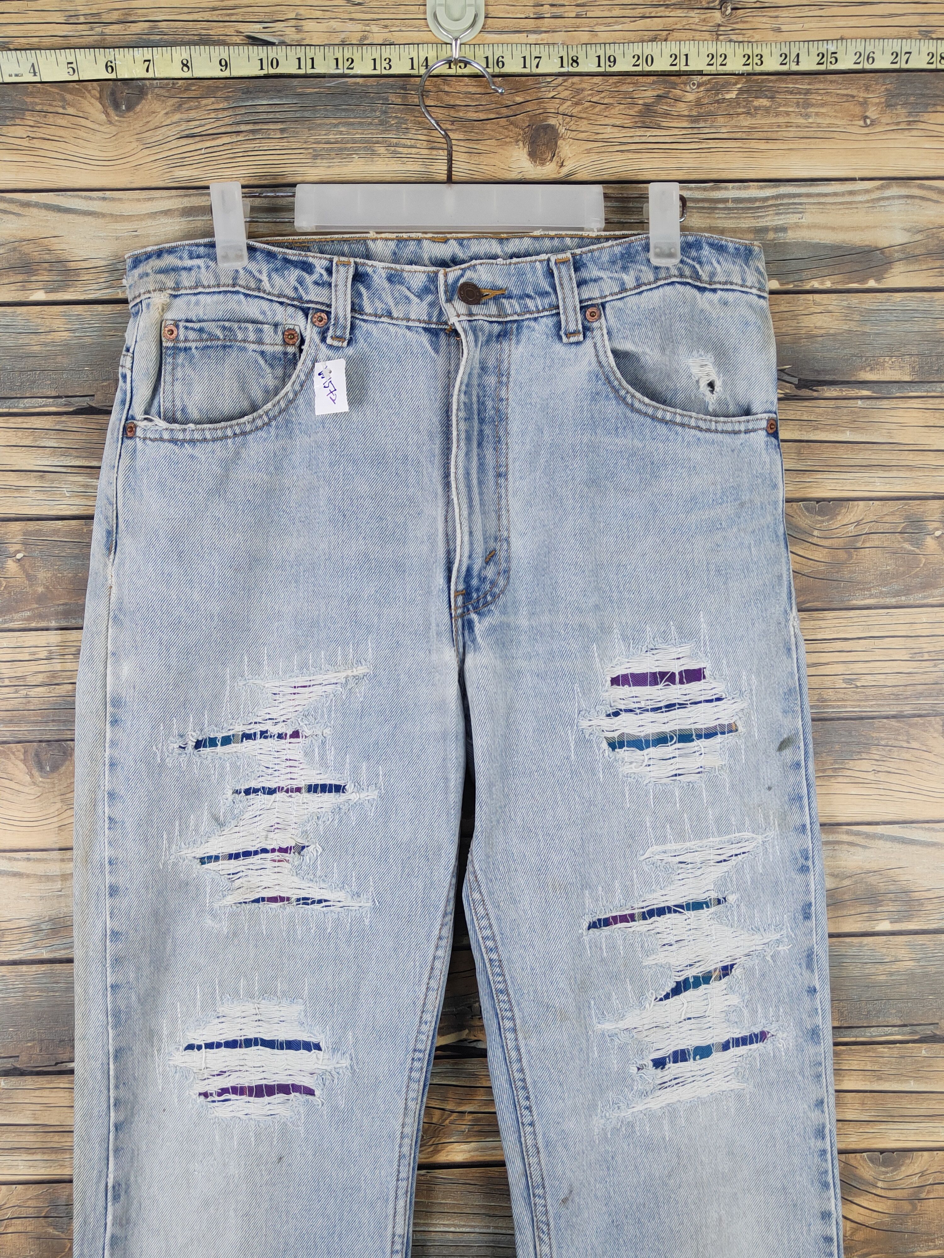 Levi's 505 Levi's Light Blue Distressed Ripped Jeans #W1572 Size US 34 / EU 50 - 2 Thumbnail