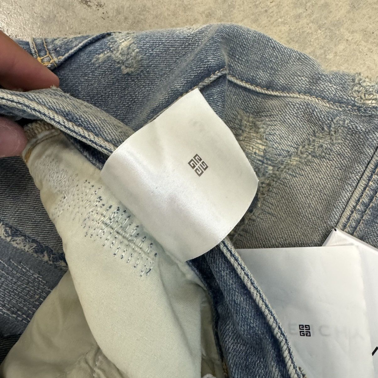 Givenchy Givenchy Moleskin-Trimmed Distressed Denim Cargo Shorts Size US 32 / EU 48 - 7 Thumbnail