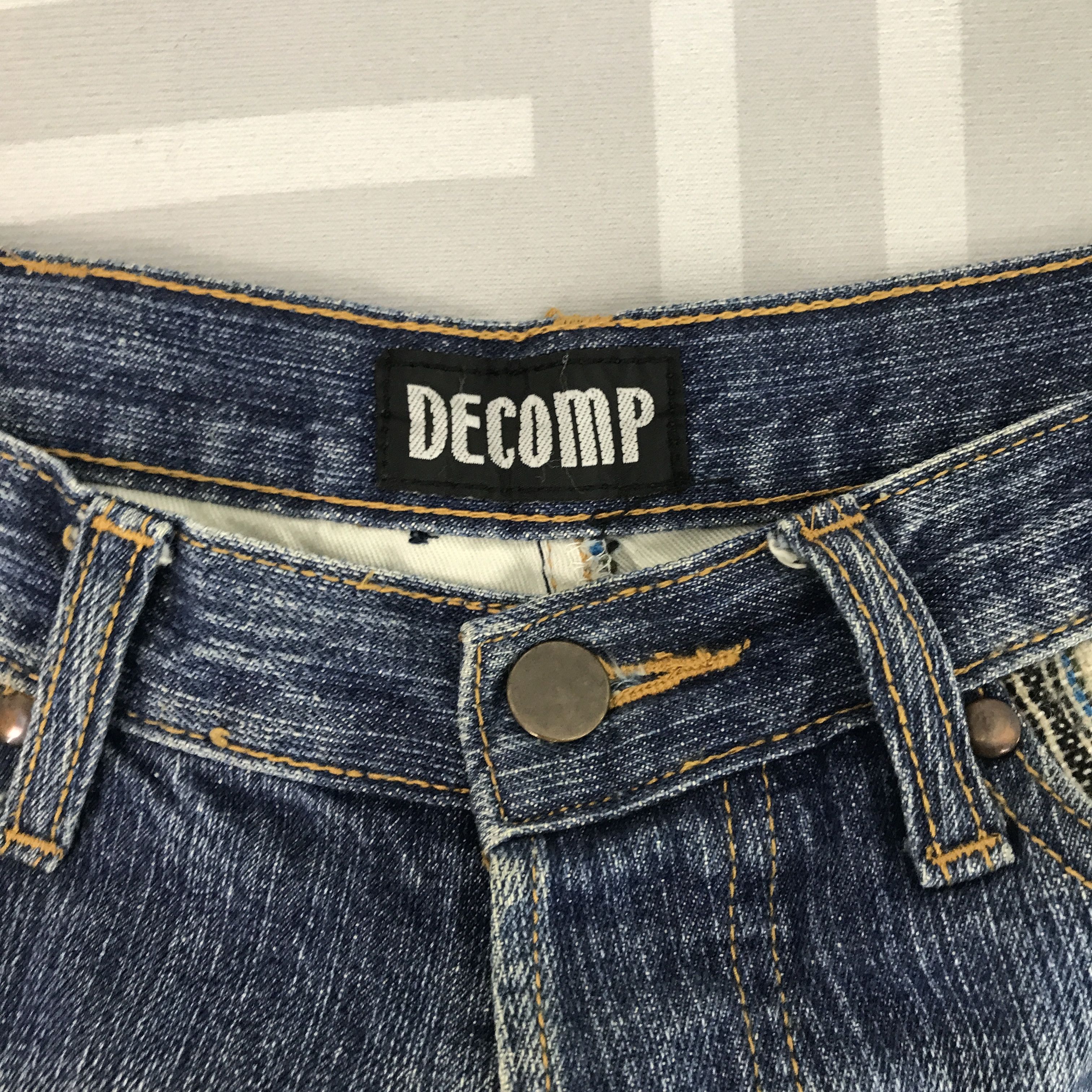 Japanese Brand Vintage Decomp patchwork style Distressed Jeans Size US 31 - 7 Thumbnail
