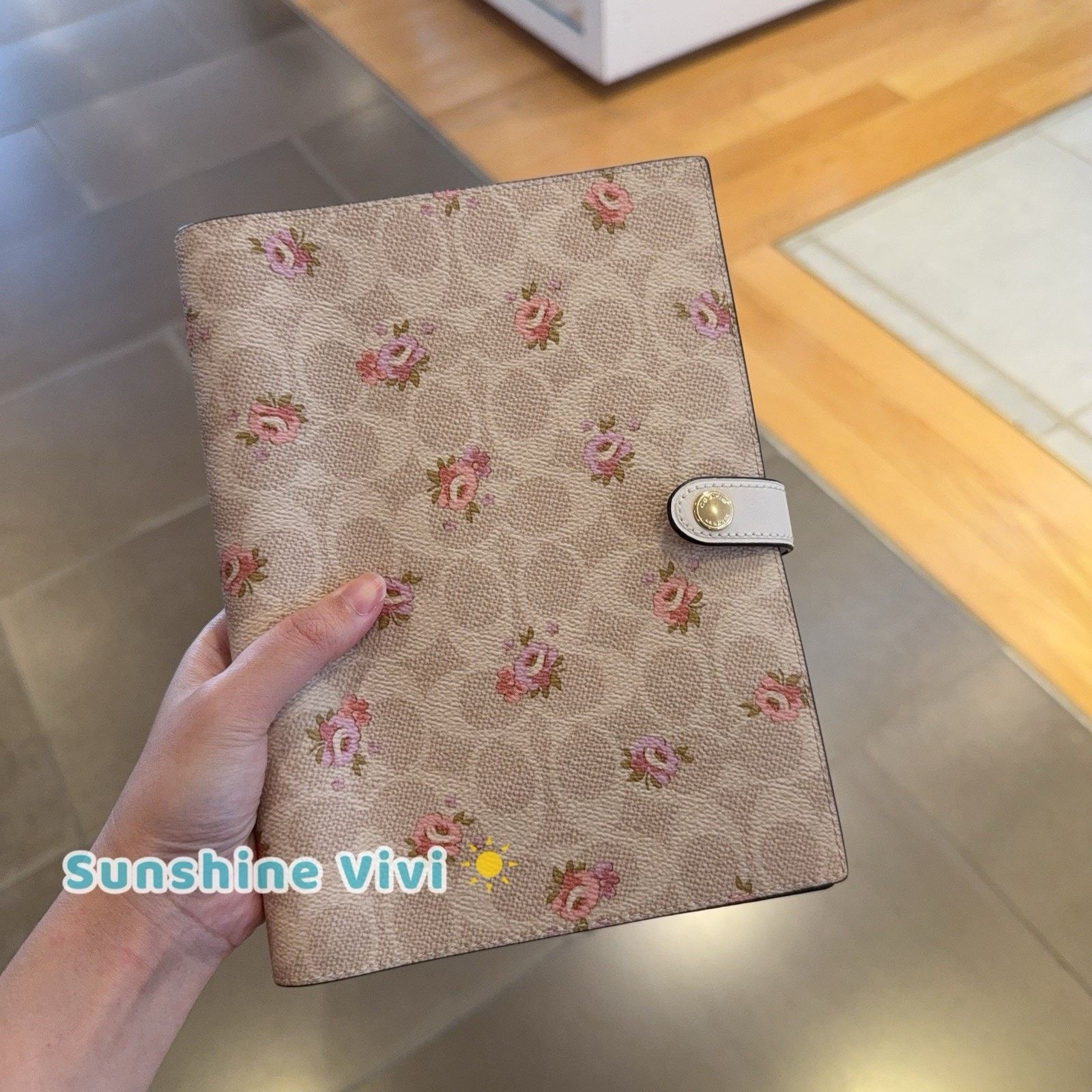 Coach NWT Coach Notebook Gold/Sand Multi With Floral Print CAO58 Size ONE SIZE - 1 Thumbnail