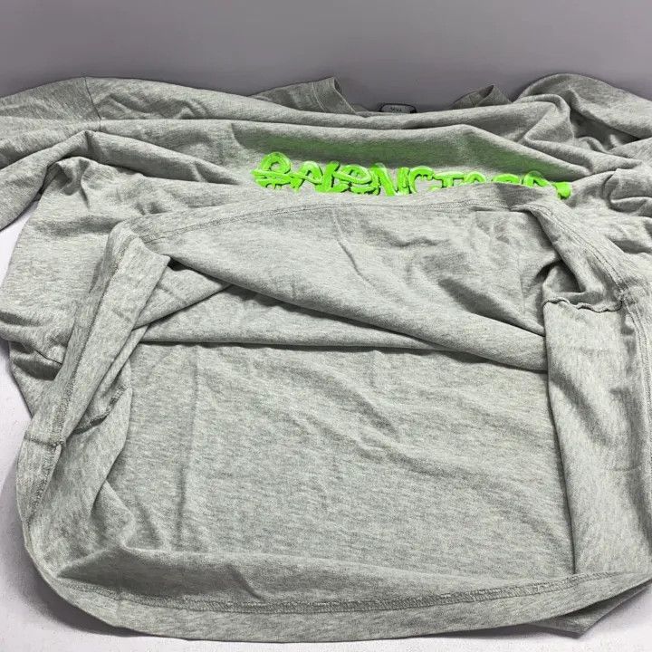 Balenciaga Balenciaga Balenciaga Graffiti Logo Print TShirt for Men - Size US M / EU 48-50 / 2 - 9 Thumbnail