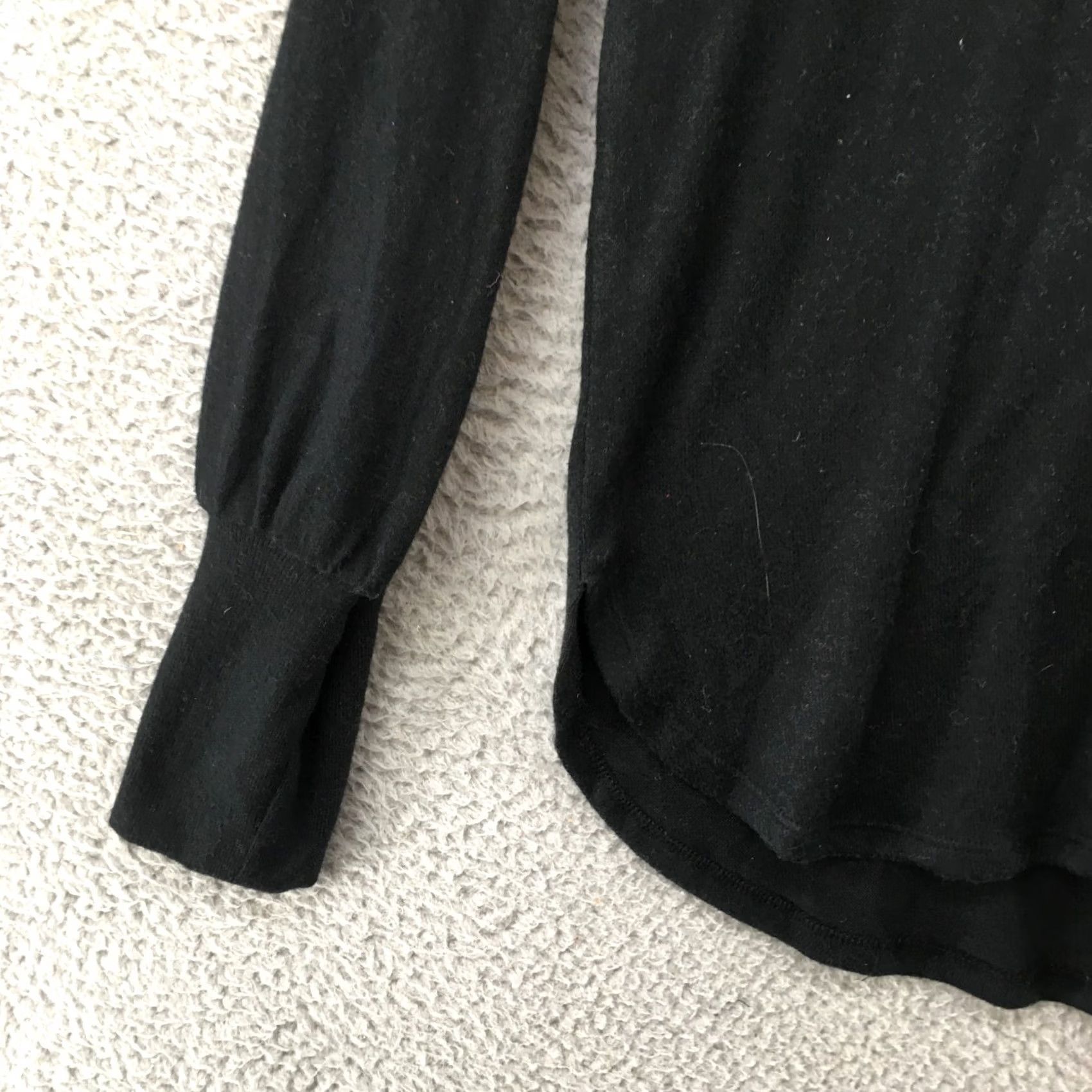 Vintage Knox Rose Vneck Sweater Womens S Black Rayon Blends Long Sleeve Pullover Casual Size S / US 4 / IT 40 - 3 Thumbnail