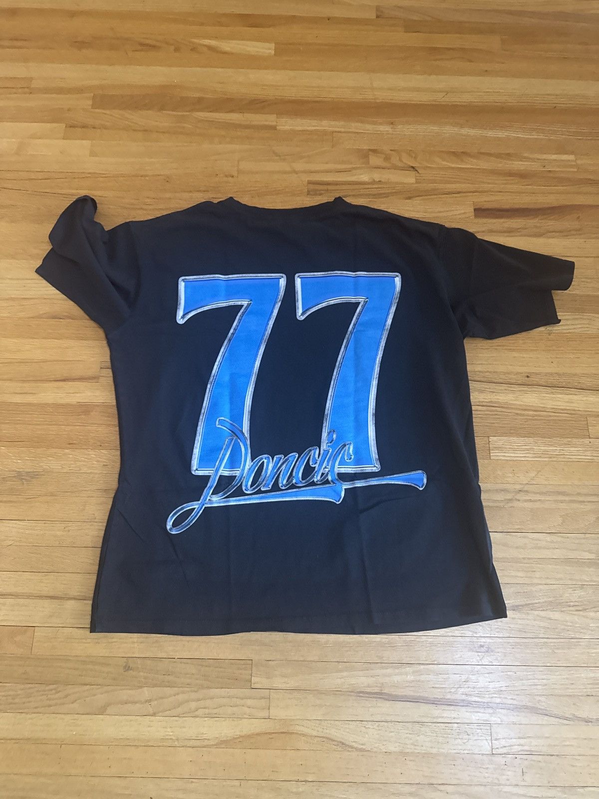 Marino Morwood Marino Morwood Luka Doncic graphic t shirt Size US XL / EU 56 / 4 - 3 Thumbnail