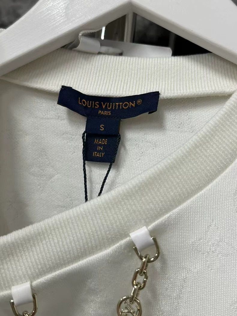 Louis Vuitton Louis Vuitton Louis Vuitton Short Sleeve Chain TShirt-2506 Size US S / EU 44-46 / 1 - 5 Thumbnail