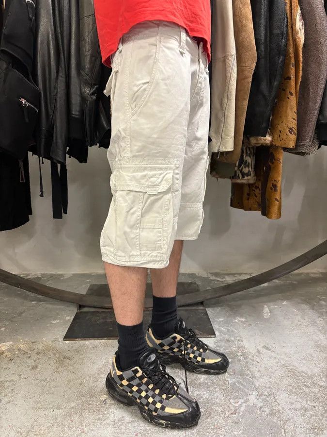 Dolce & Gabbana 2000s Dolce & Gabbana Cargo White Shorts Size US 33 - 4 Thumbnail