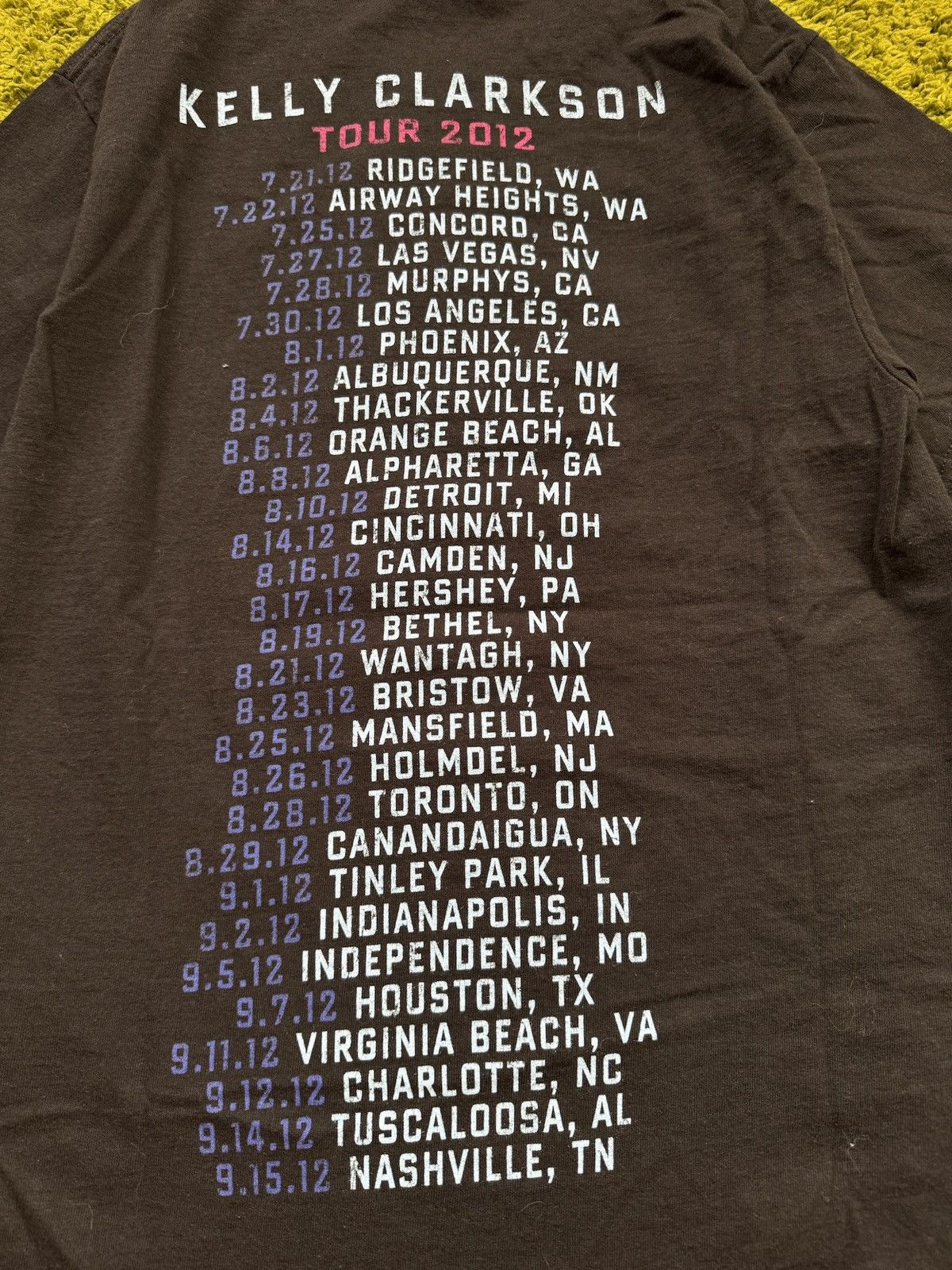 Band Tees Kelly Clarkson 2012 official tour t-shirt Size US S / EU 44-46 / 1 - 5 Thumbnail
