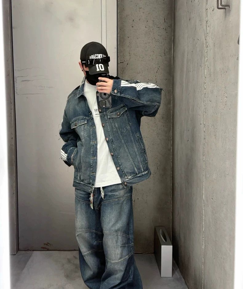Balenciaga Balenciaga New denim jacket with Loop stripe stitching des Size US S / EU 44-46 / 1 - 6 Thumbnail