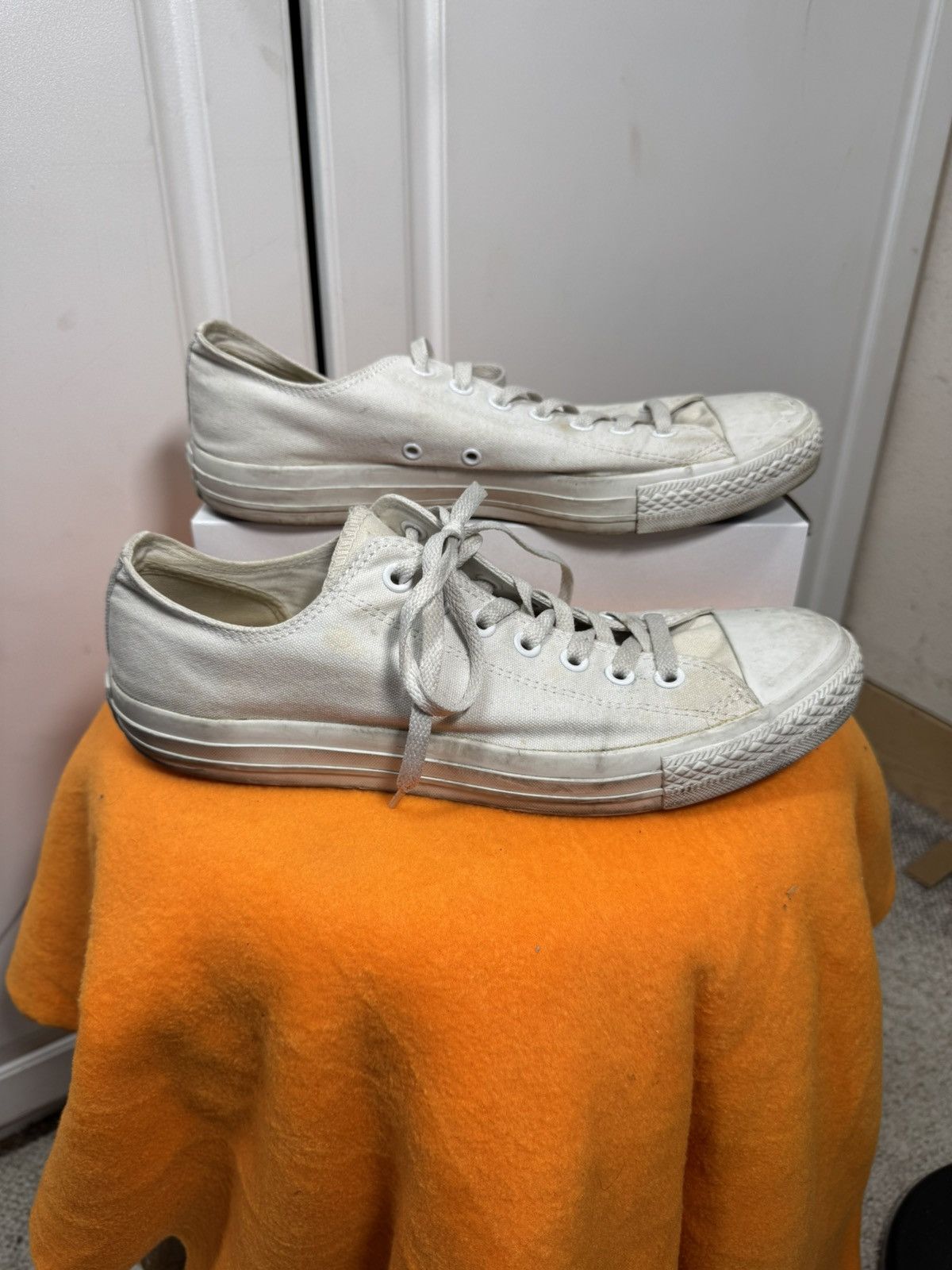 Converse Classic Canvas truck Taylor Size US 10 / EU 43 - 1 Thumbnail