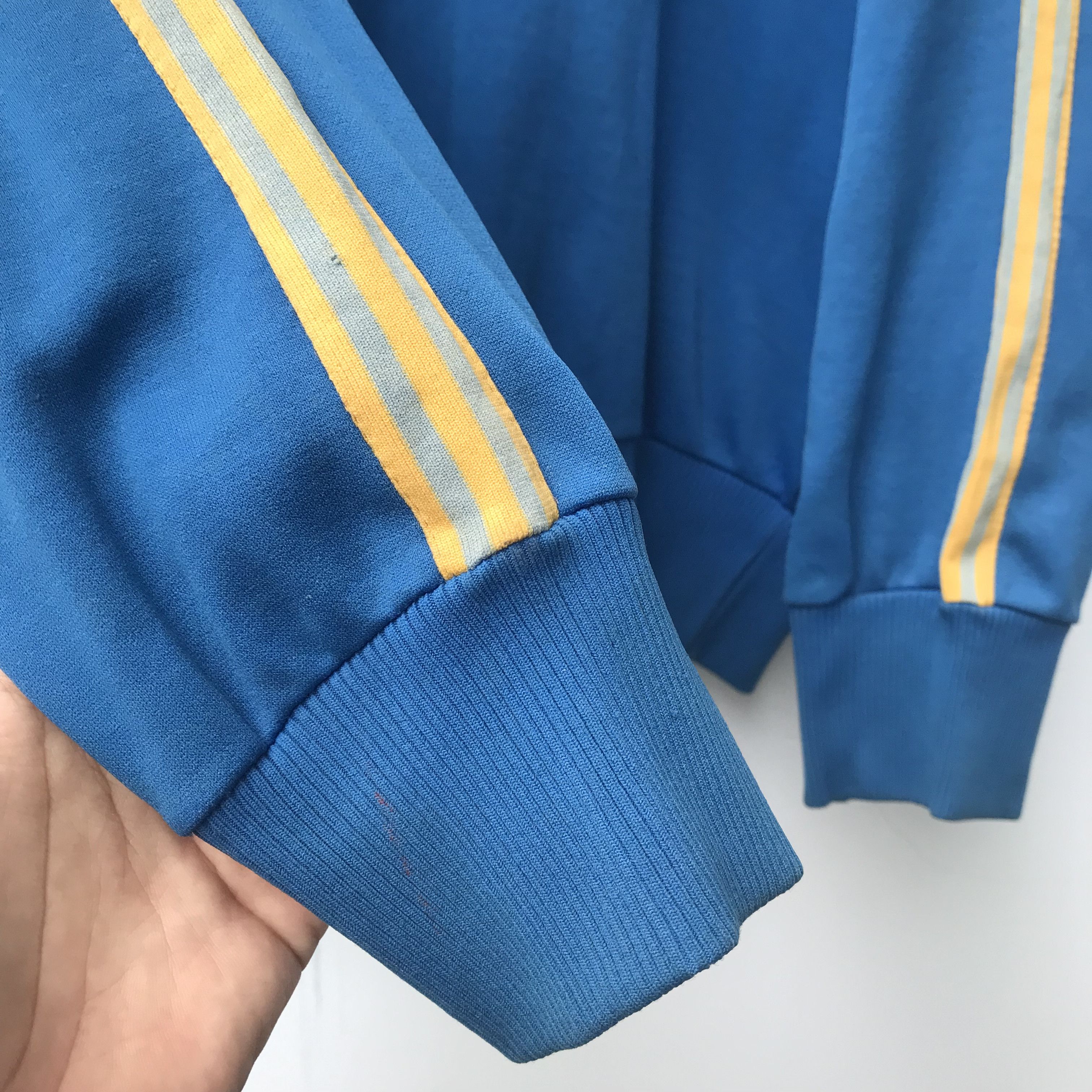 Adidas Vintage adidas Classic peacock Blue Tracktop jacket Size M Size US M / EU 48-50 / 2 - 3 Thumbnail