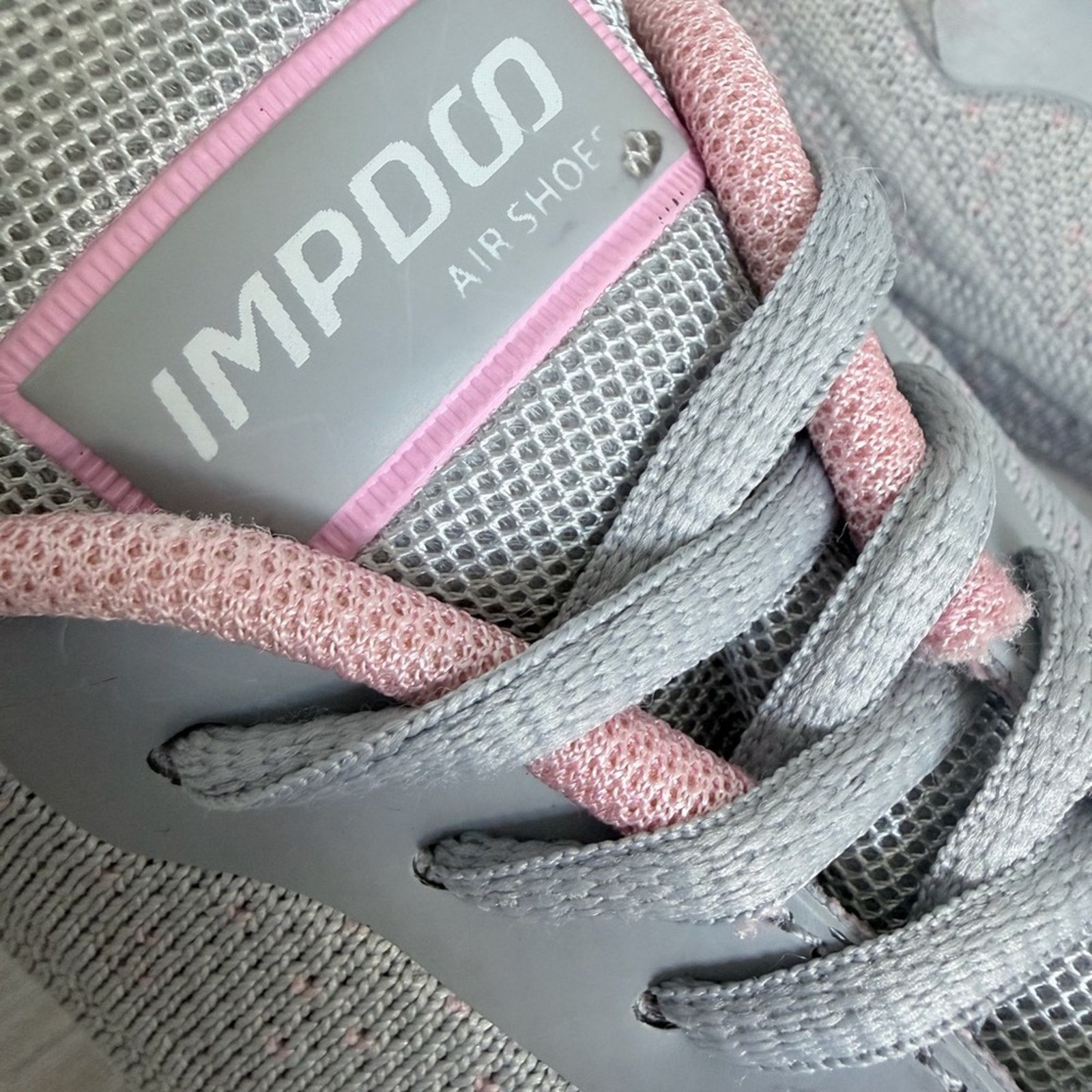 Other Women's Gray and Pink Knit Comfortable Sneakers size 7,5 Size US 7.5 / IT 37.5 - 11 Thumbnail